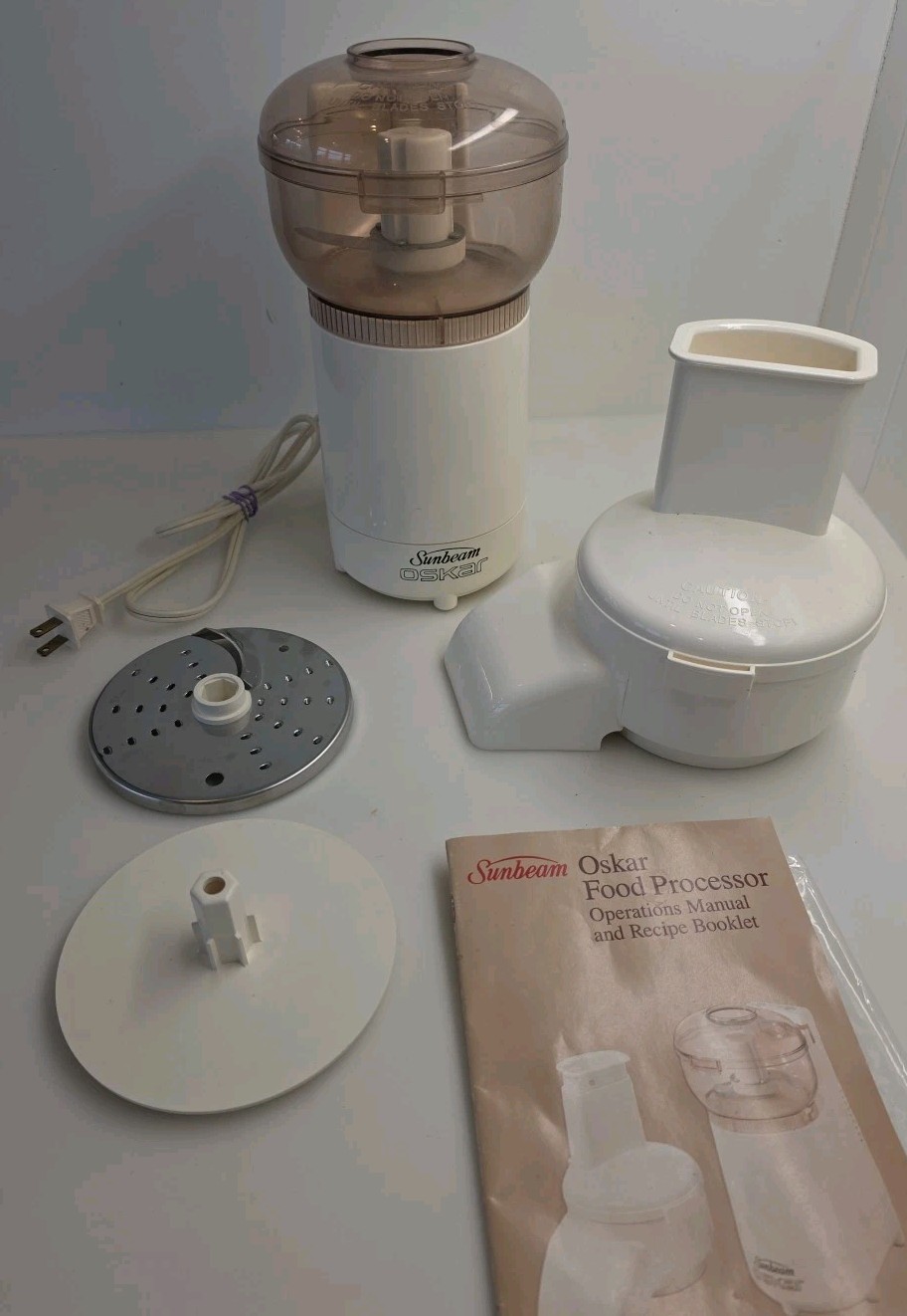 Sunbeam Oskar 14081 Food Processor Complete w/ Manual WORKS