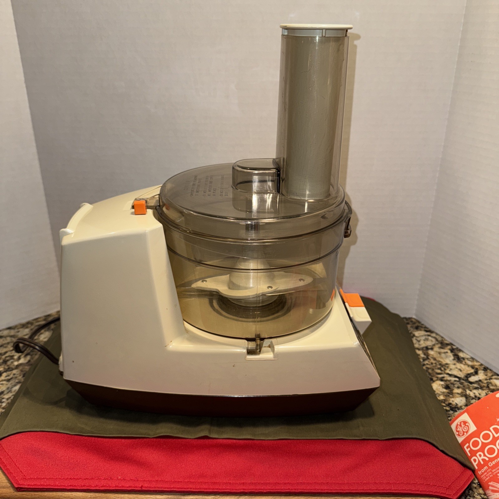 General Electric GE Food Processor Chopper Slicer Shredder D5FP1 Vintage Tested