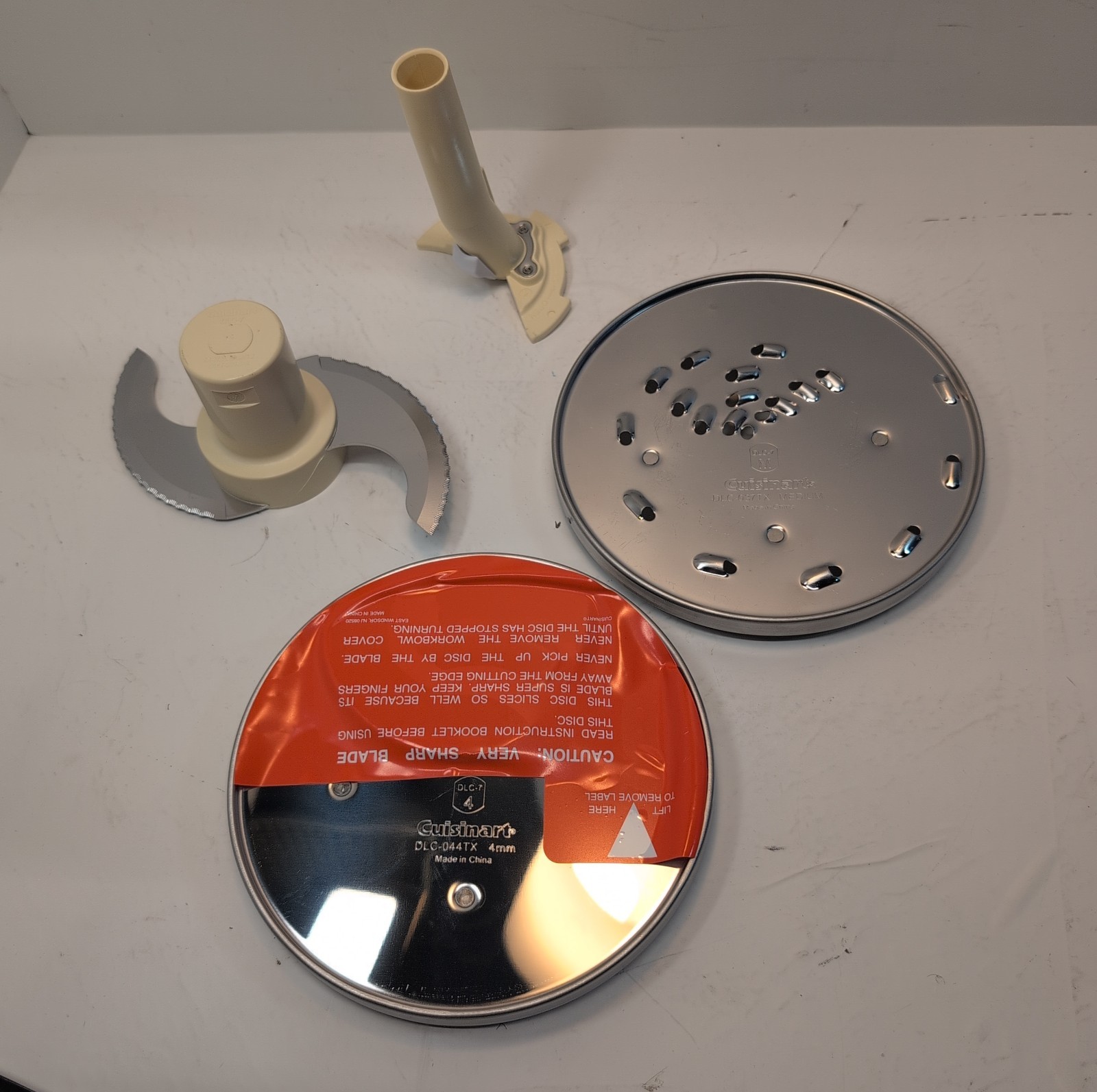 Cuisinart DLC-7 Food Processor Chopping Blade 001BIB DLC-044TX 037TX Discs Stem