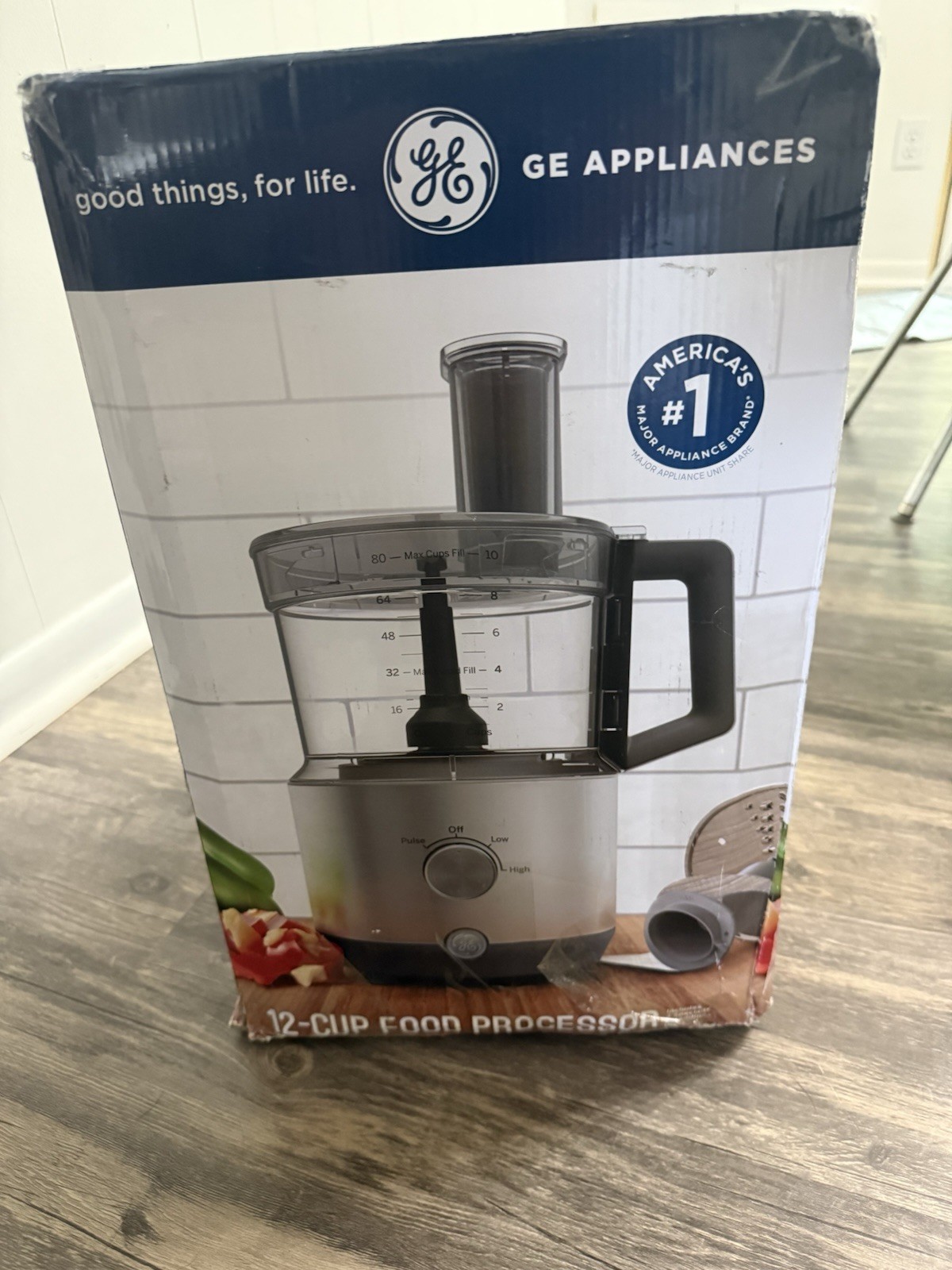 GE Appliances 12-Cup Food Processor 550W 2-Speed Pulse w/ 2 Reversible Discs