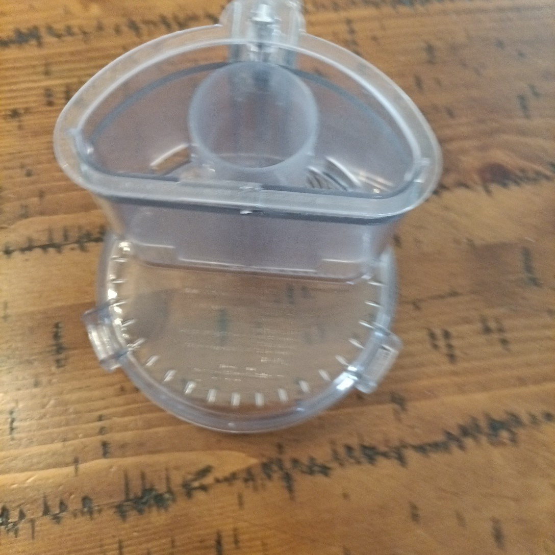 Cuisinart Premier Food Processor Lid w Chute Sleeve (No Pusher) DLC-2007N B5