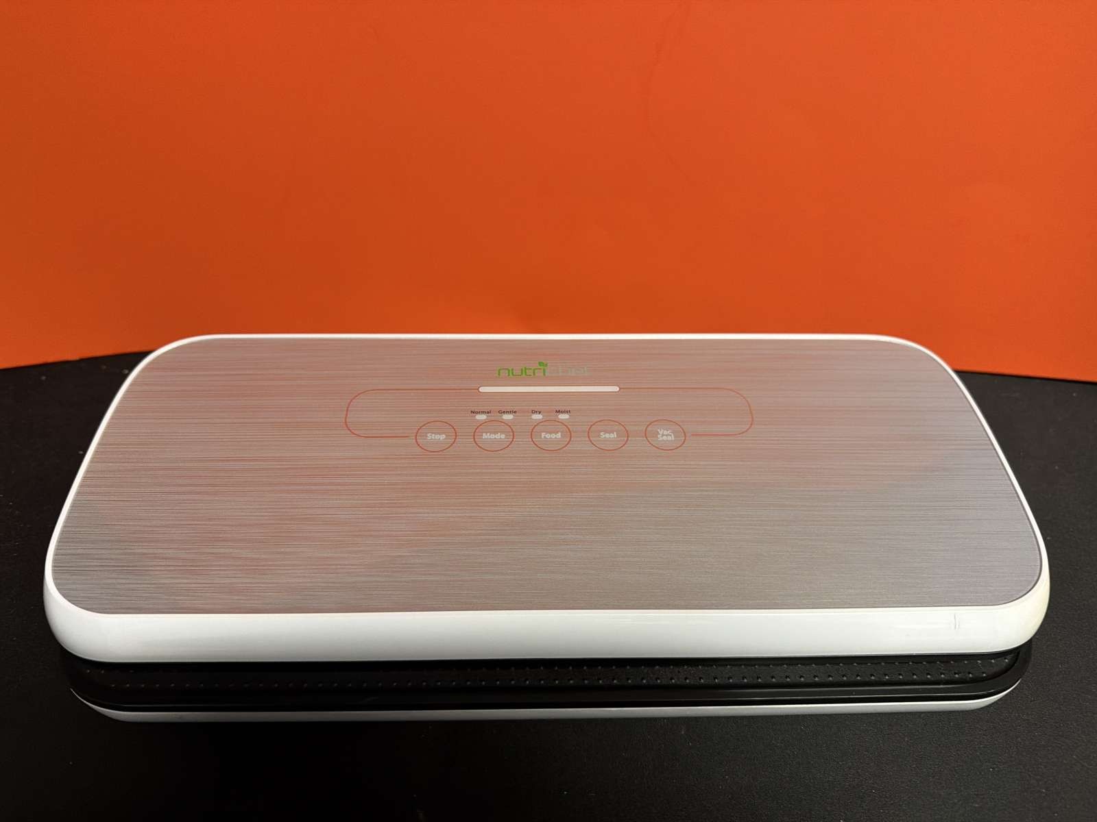 NutriChef PKVS18 Automatic Food Vacuum Sealer 110W 120V Silver White