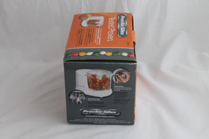 Proctor Silex 72500RY 1-1/2 Cup Mini Food Chopper White New in Box