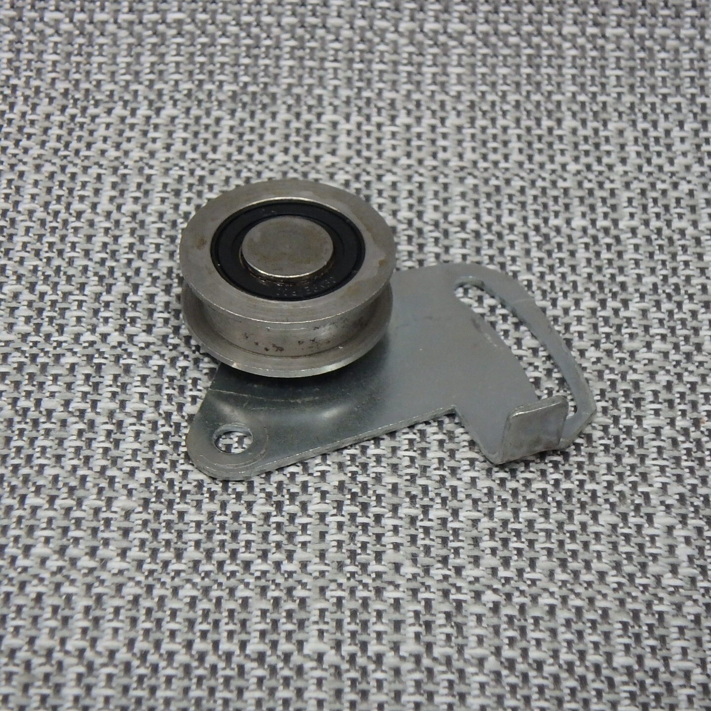 Hamilton Beach Scovill Vintage Food Processor Drive Belt Tensioner Pulley 702-4