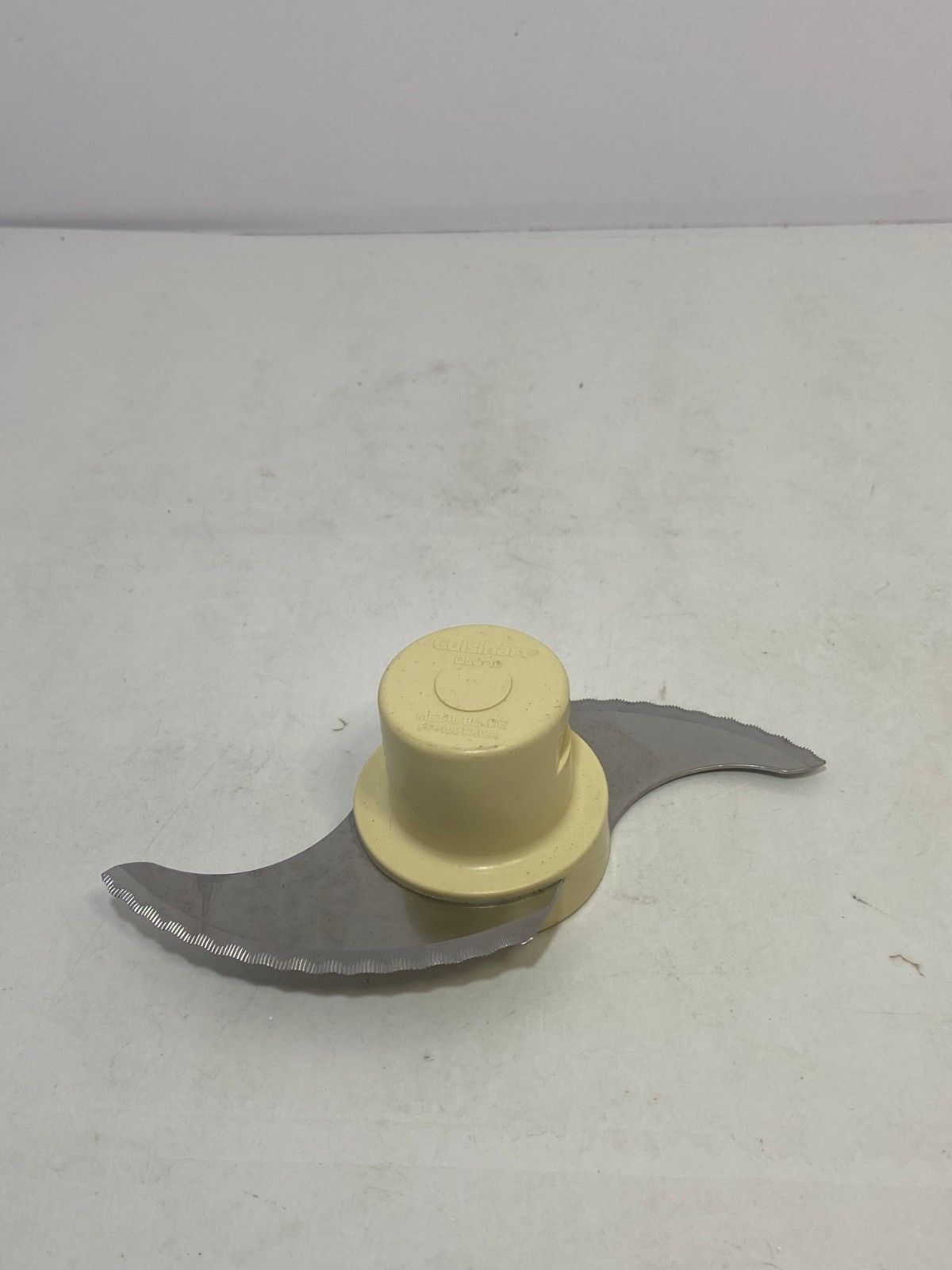 FOOD PROCESSOR CUISINART DLC-10 CHOP BLADE FP-100TX12A / STEM ADAPTER DLC-139ATX