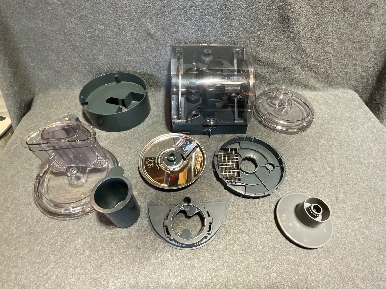 Cuisinart Food Processor FP-13SC Storage Case & Disc Blades Stem Attachments Lot