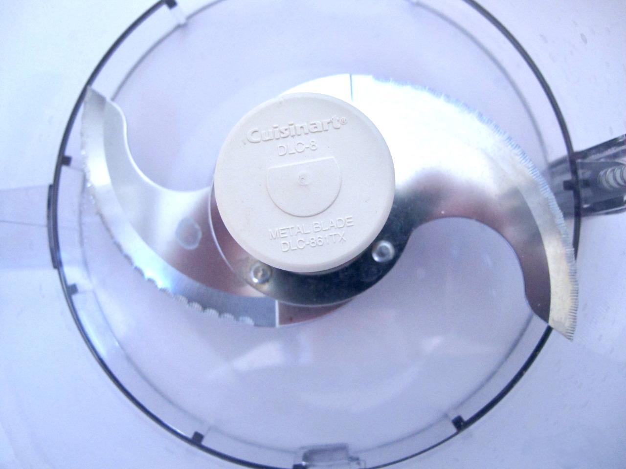 Cuisinart Deluxe 11 Food Processor Pristine Condition plus Slicing Blade Disc