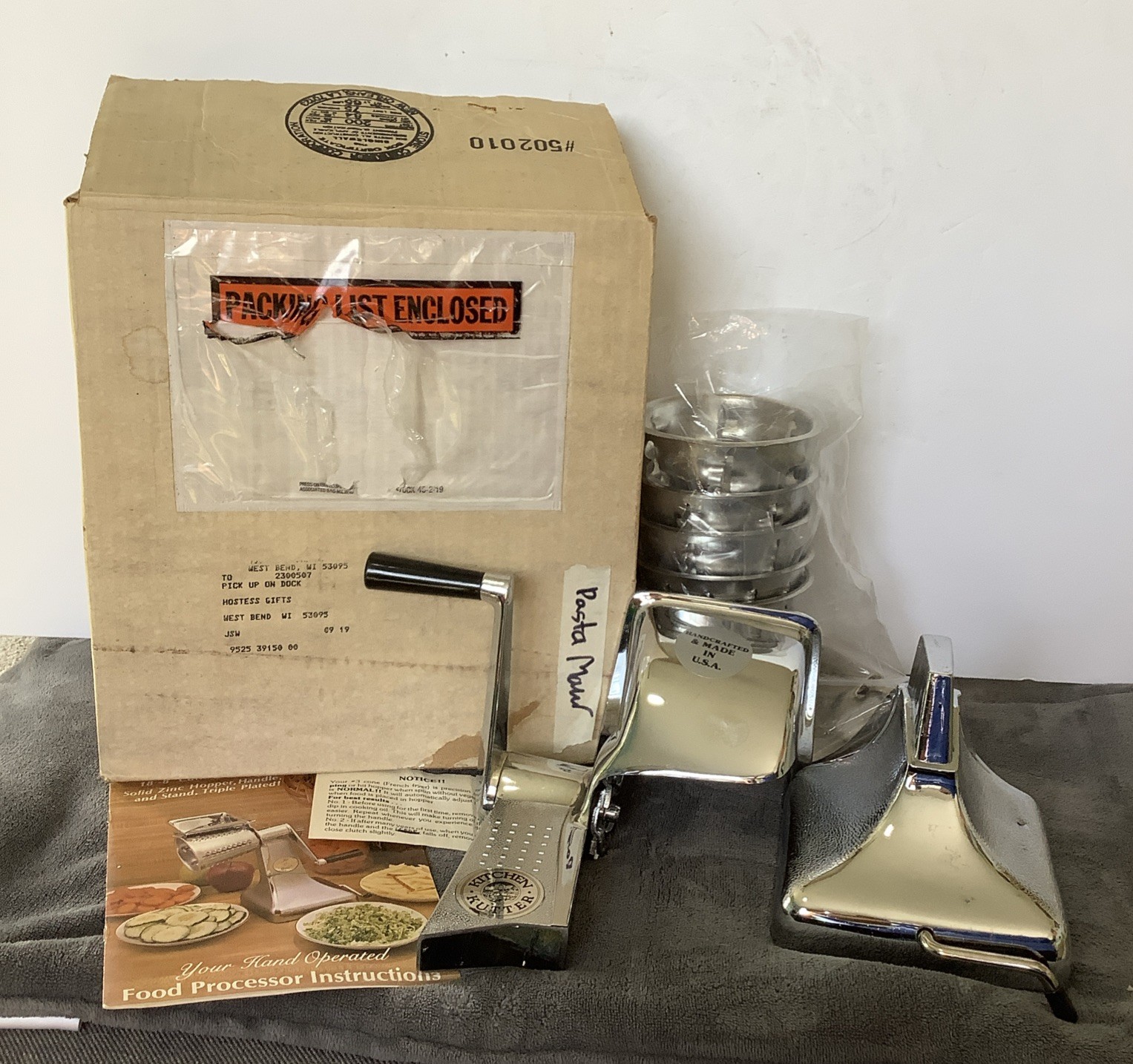 West Bend Kitchen Kutter 4 Cones Manual Food Processor Made in the USA