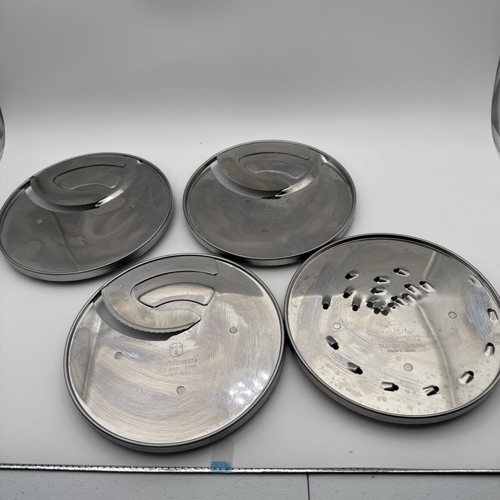 4 Cuisinart DLC-X Plus Discs DLC-337, DLC-342 2mm, DLC-344 4mm, DLC-346 6mm