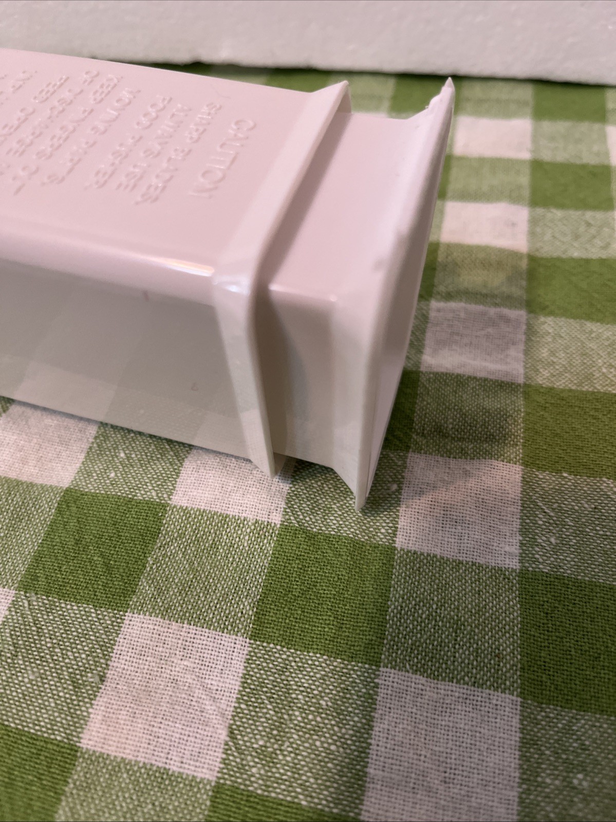 Presto Salad Shooter Model 02910 Replacement Parts Chute And Pusher / Food Guide