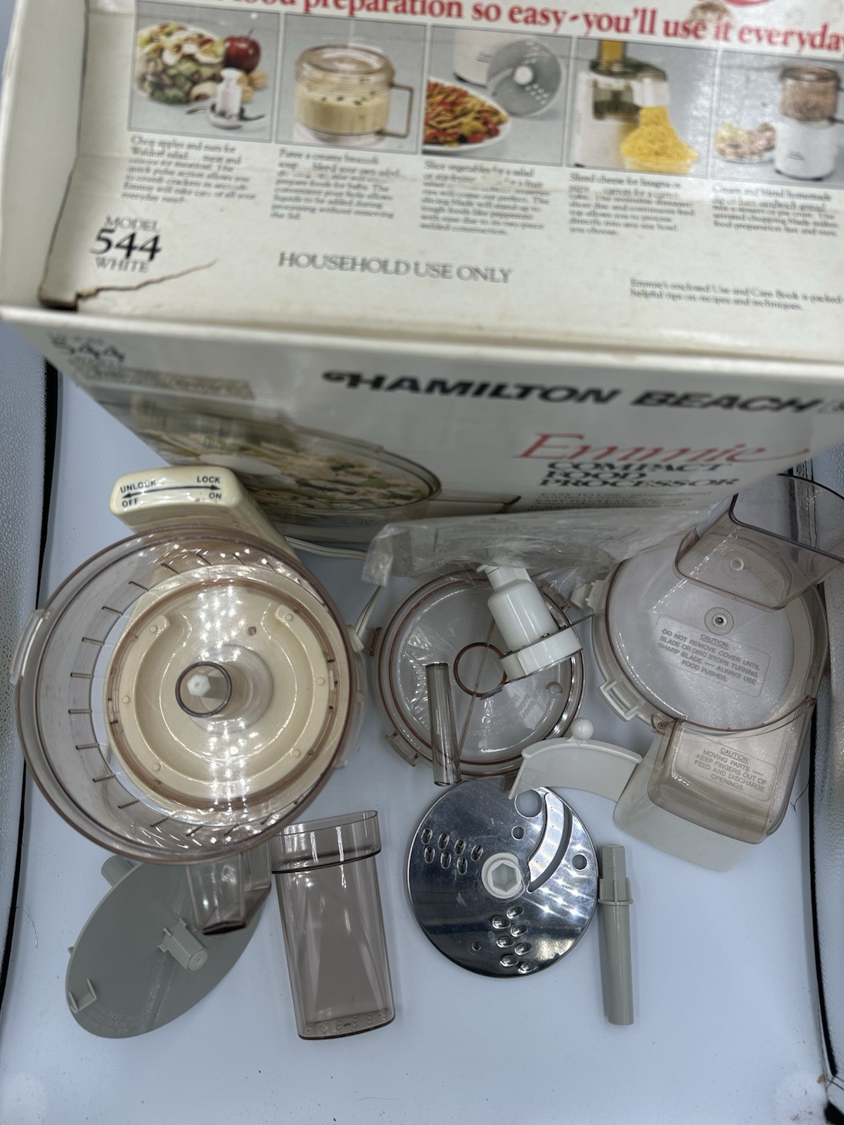 Vintage Hamilton Beach Emmie Compact Food Processor Model 544 w/ Box