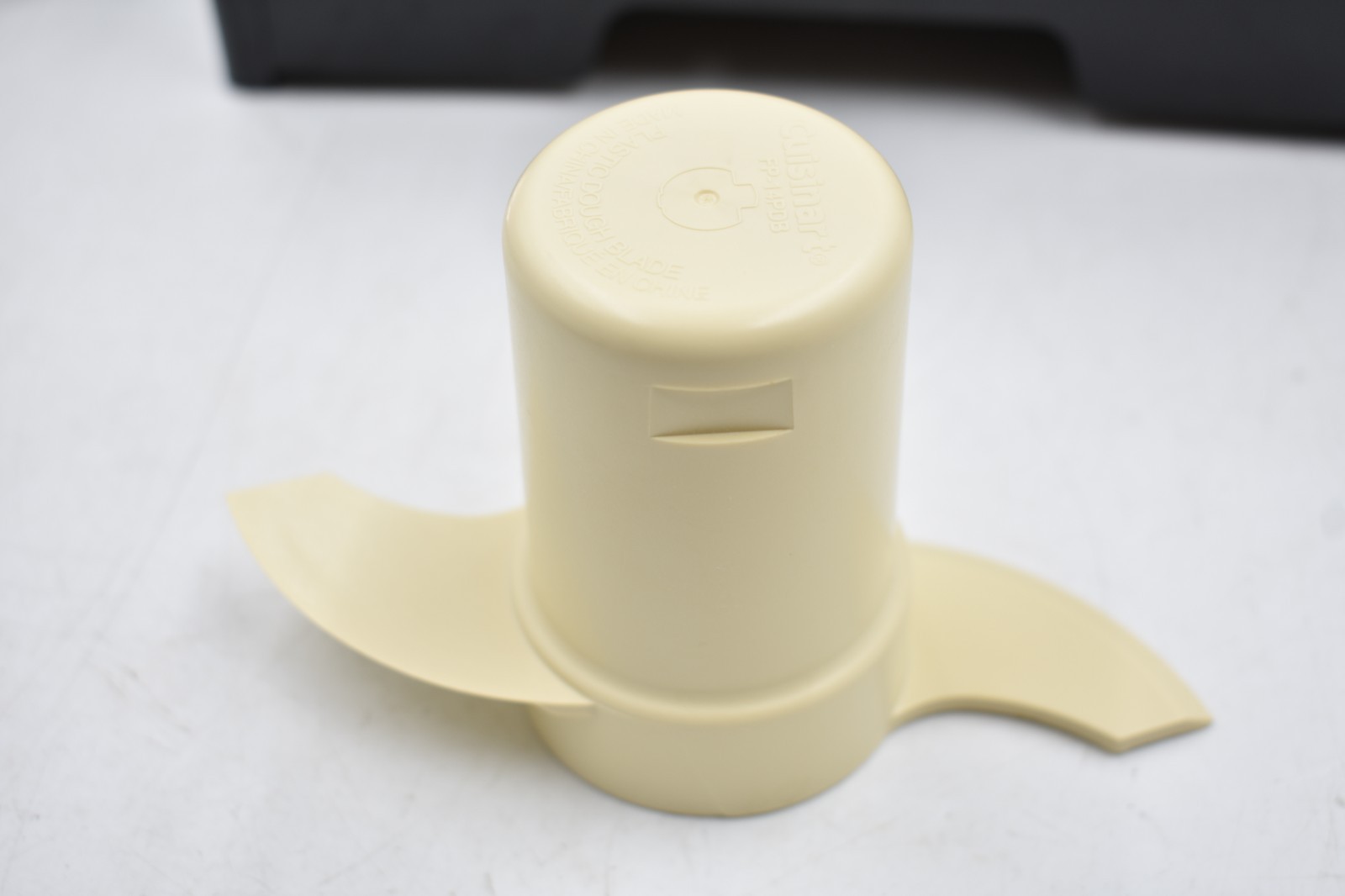 Cuisinart FP-14DC FP-16 Food Processor Blades Stem Shredder Slicer Storage Box