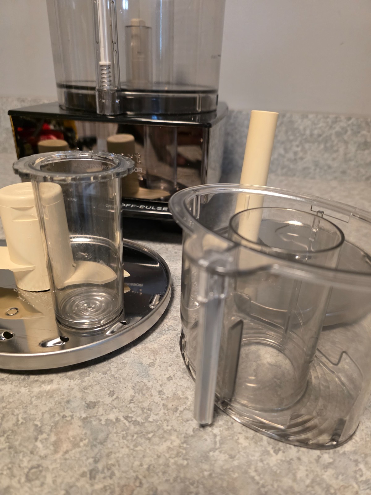Black Chrome Cuisinart Custom 14 Cup Food Processor DFP-14N EXCELLENT Unused