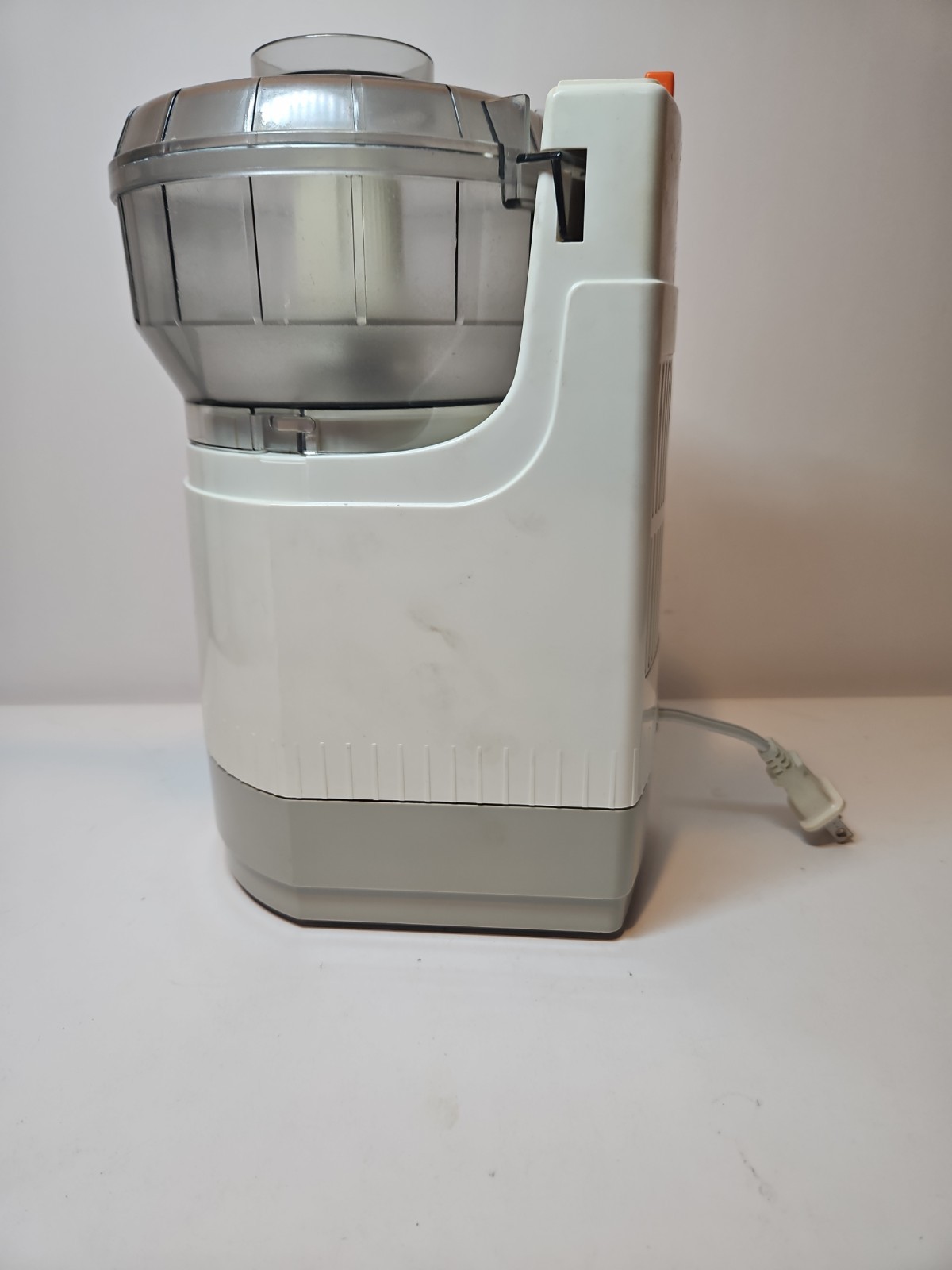 PRESTO Minnie Max Compact Food Processor Model 0290002 Electric Removable Cup