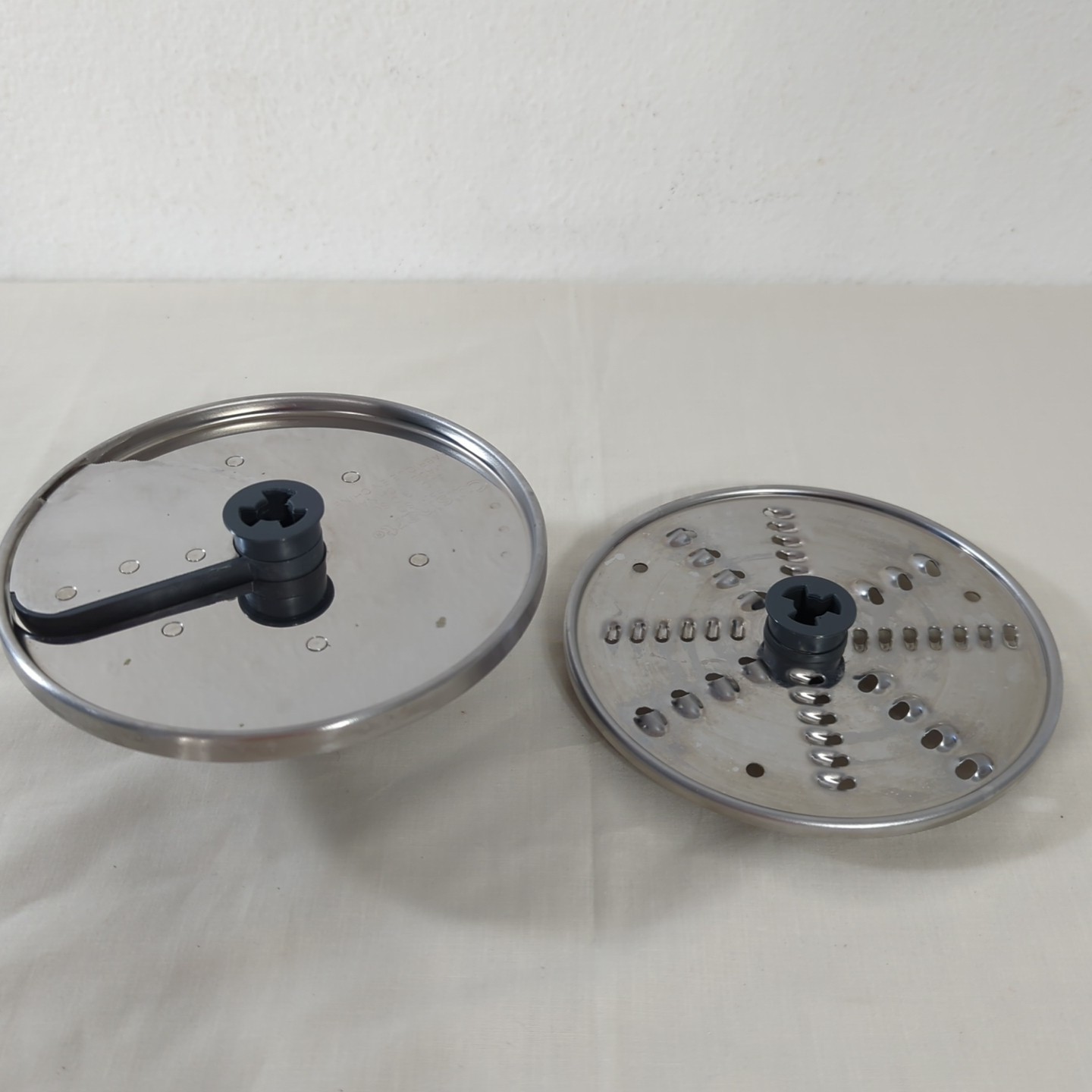 Cuisinart Elite Adjustable Slicing FP12ASD & Reversible Shredding FP12RSD Discs