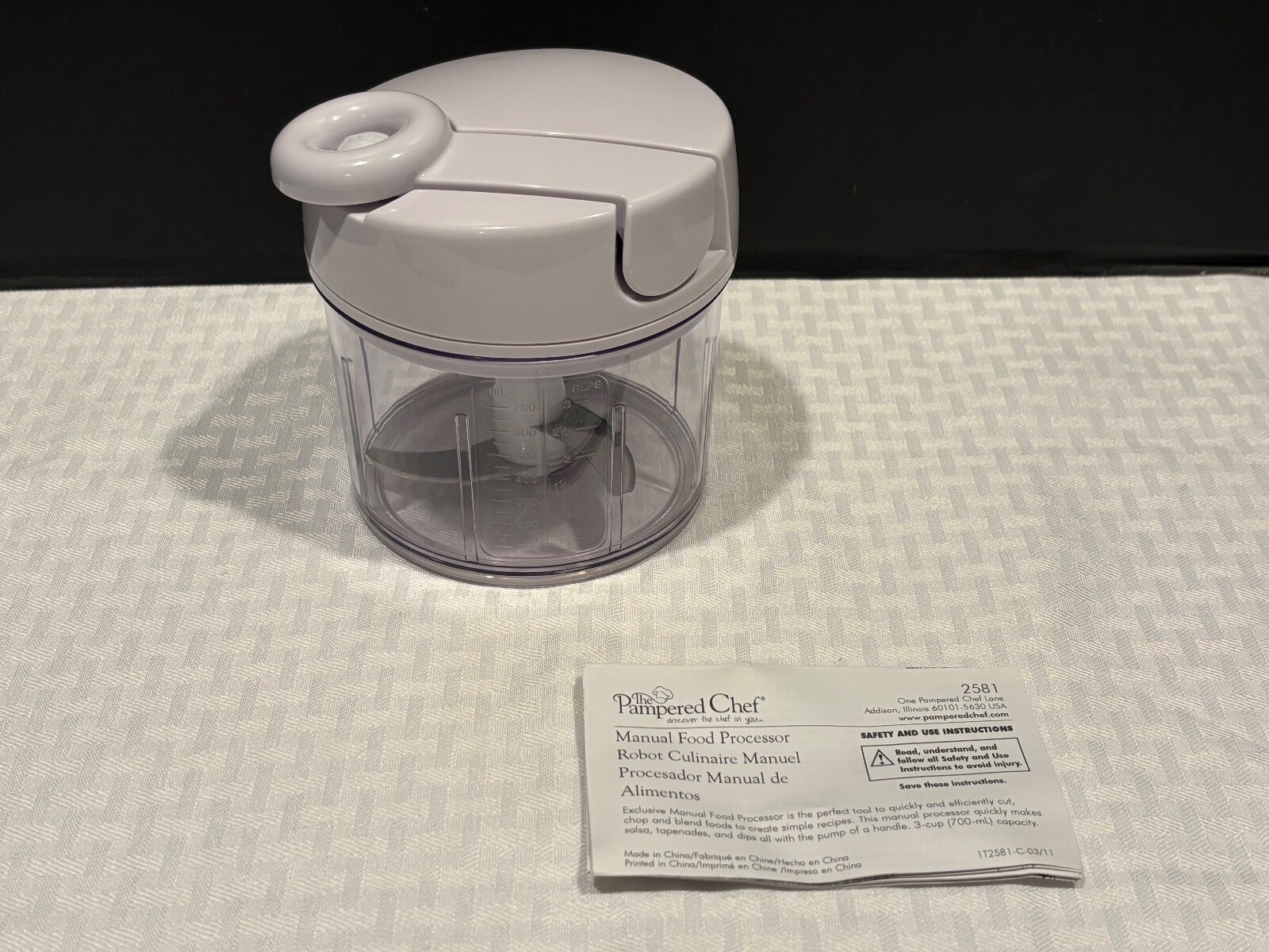 The Pampered Chef Manual Food Processor Item 2581 Chopper 3 cups 5.5″ EUC!