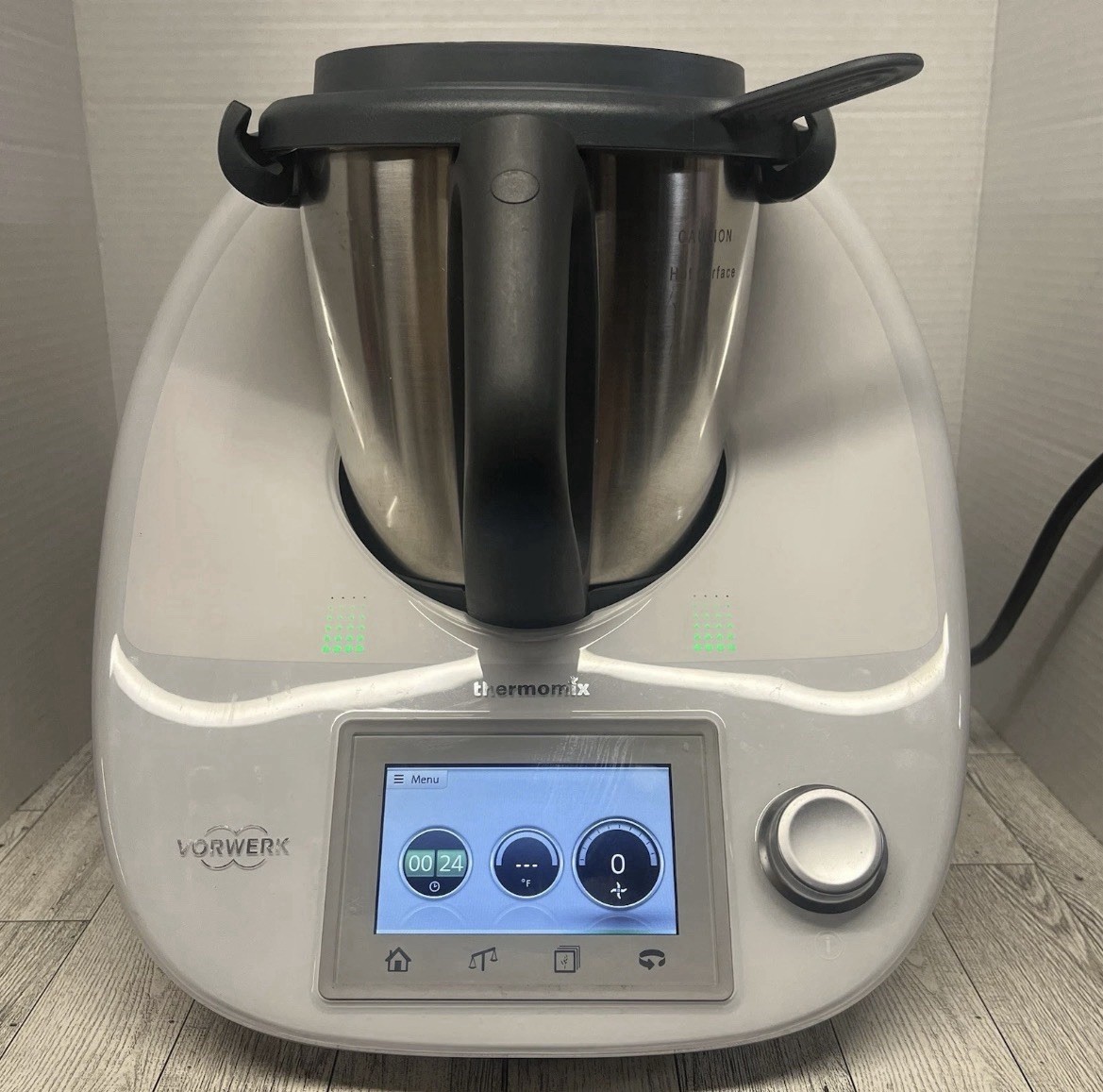 Vorwerk Thermomix TM5 (110V US Model) Bundle With Bowl, Cook-Key, Varoma (Clean)