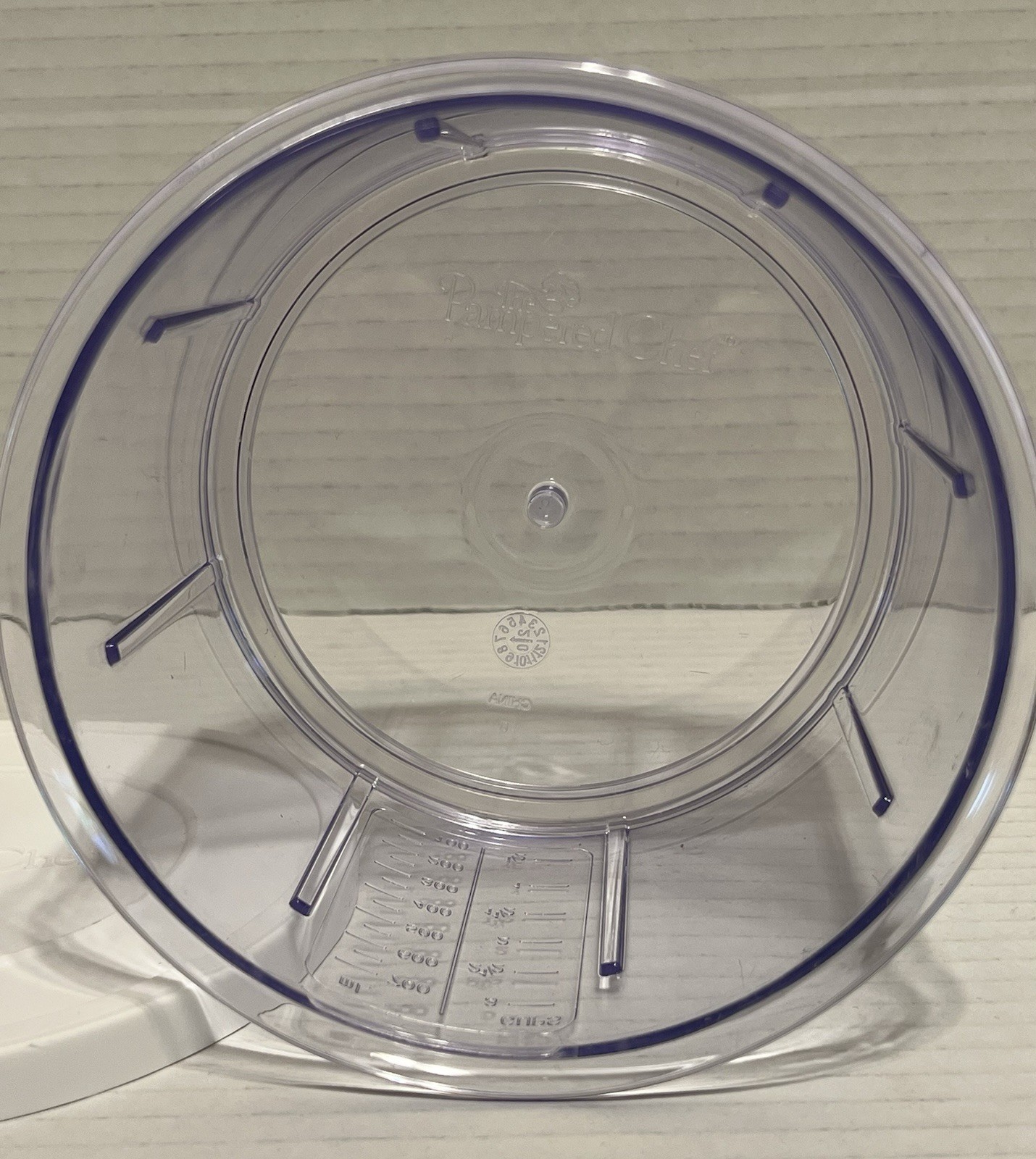 Pampered Chef 5” Manual Food Processor W/ Lid Chopper 3 cups Item 2581 White