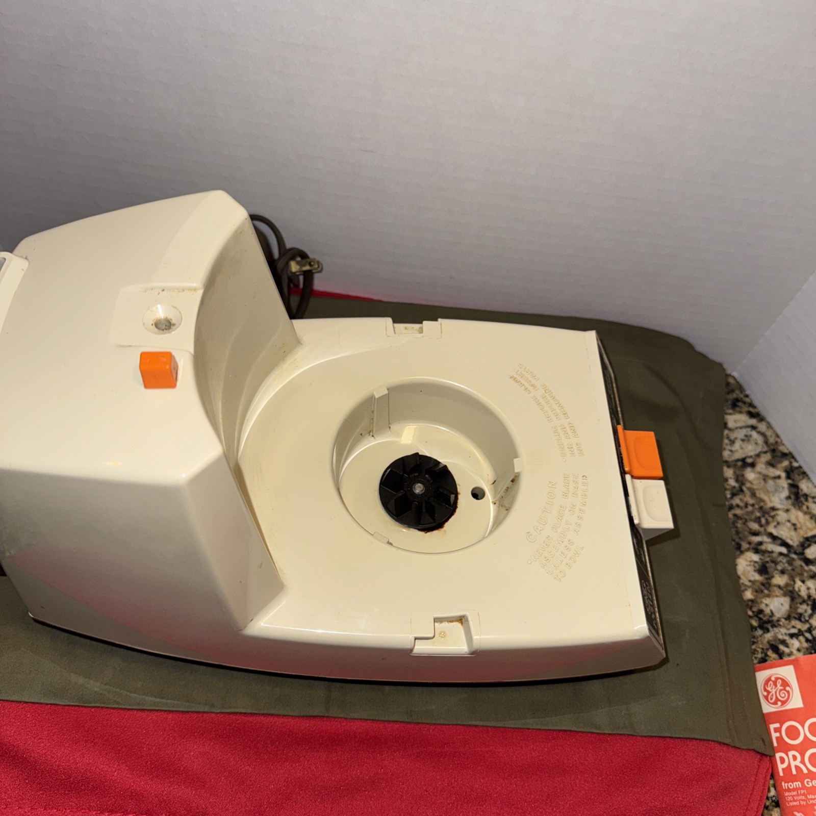General Electric GE Food Processor Chopper Slicer Shredder D5FP1 Vintage Tested