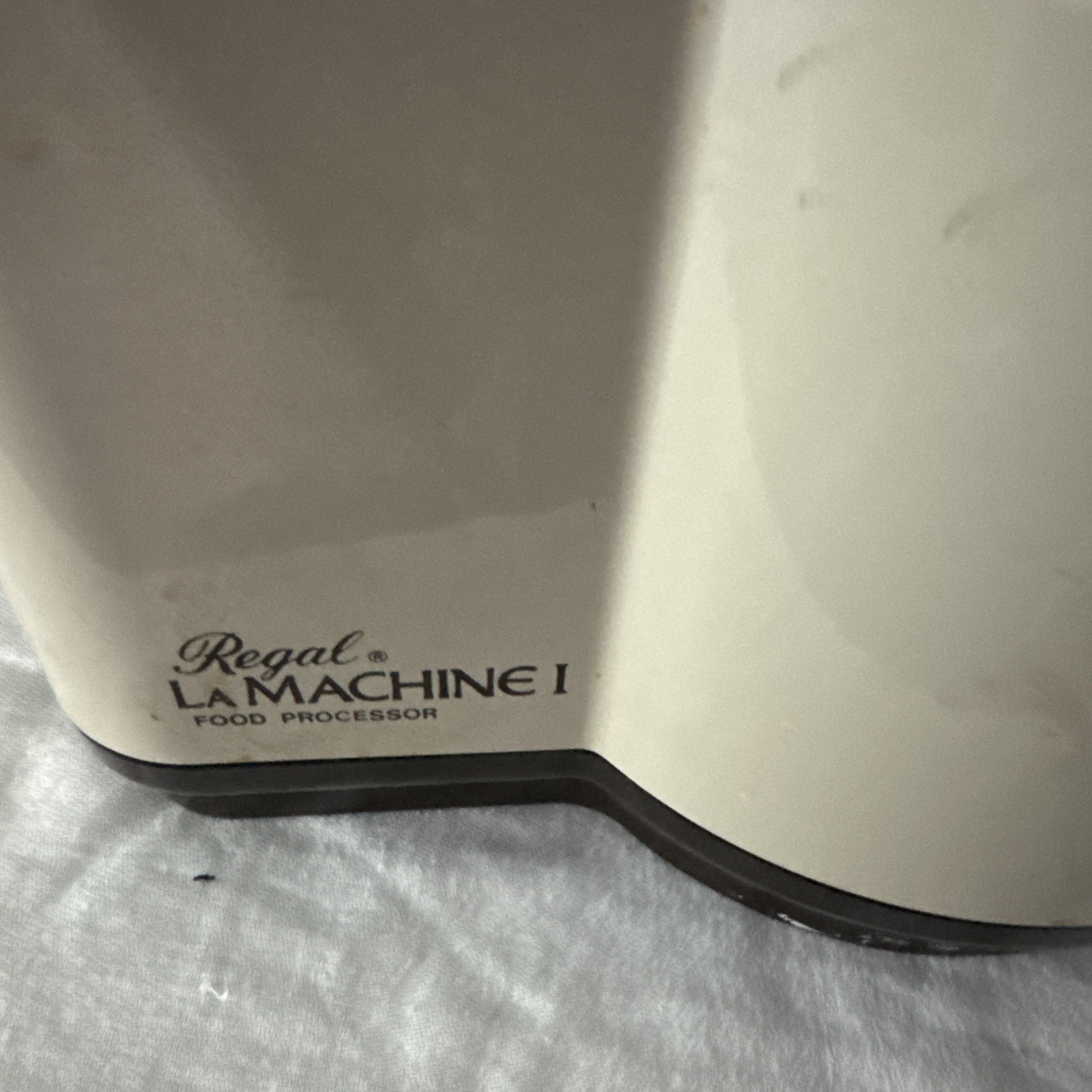 Regal La Machine 1 Full Size Food Processor Model V813. Parts only/motor not wkg