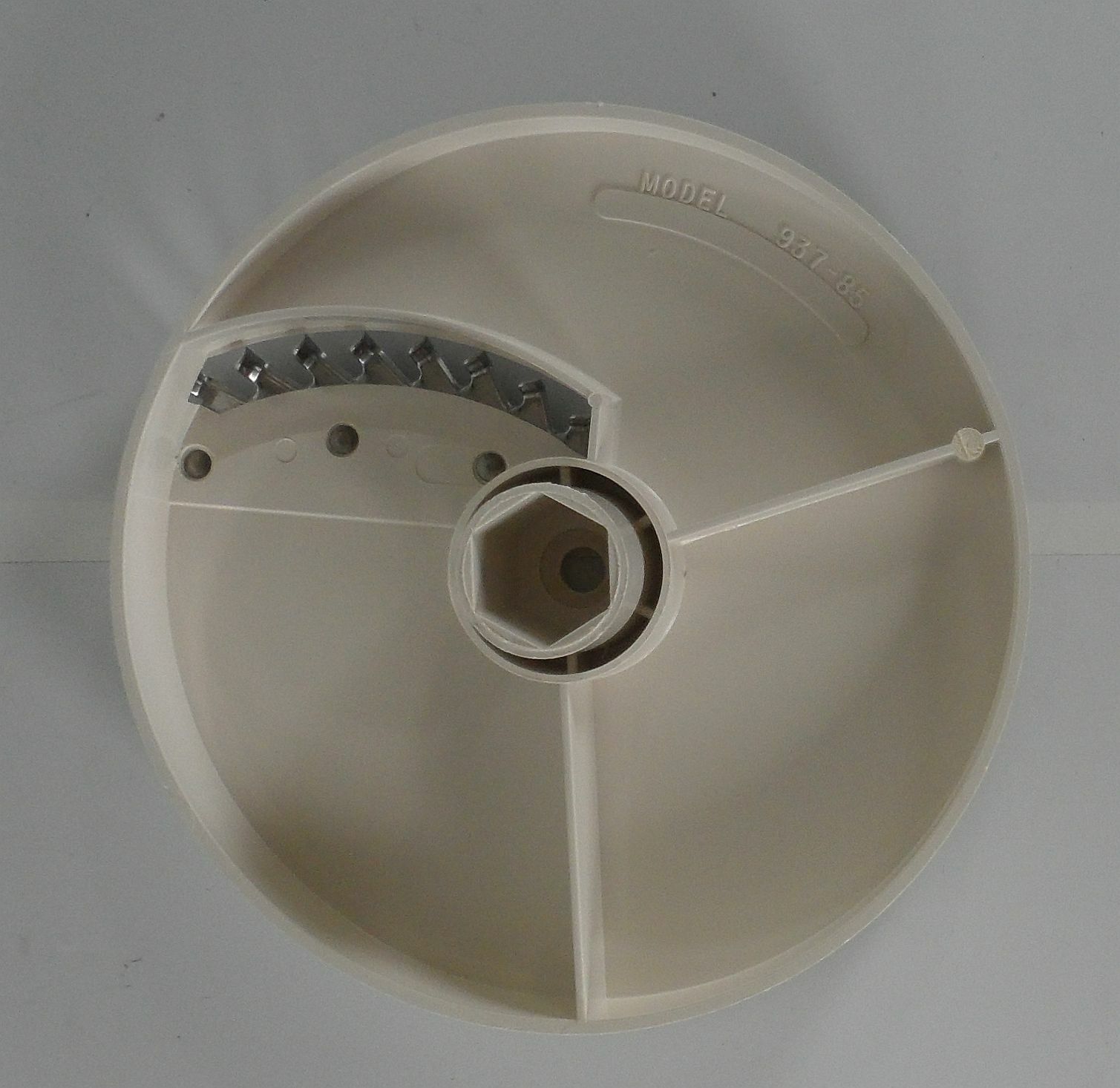 Oster Regency Kitchen Center Food Processor 937-85 Fry Cutter Disc Blade Part