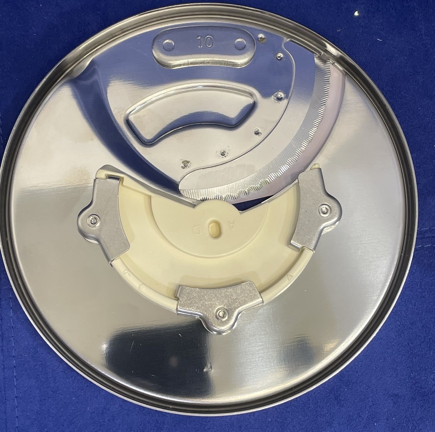 Cuisinart Food Processor (4) Parts DLC-837TX; DLC-844 TX; DLC-10 Stem; FP-749 TX