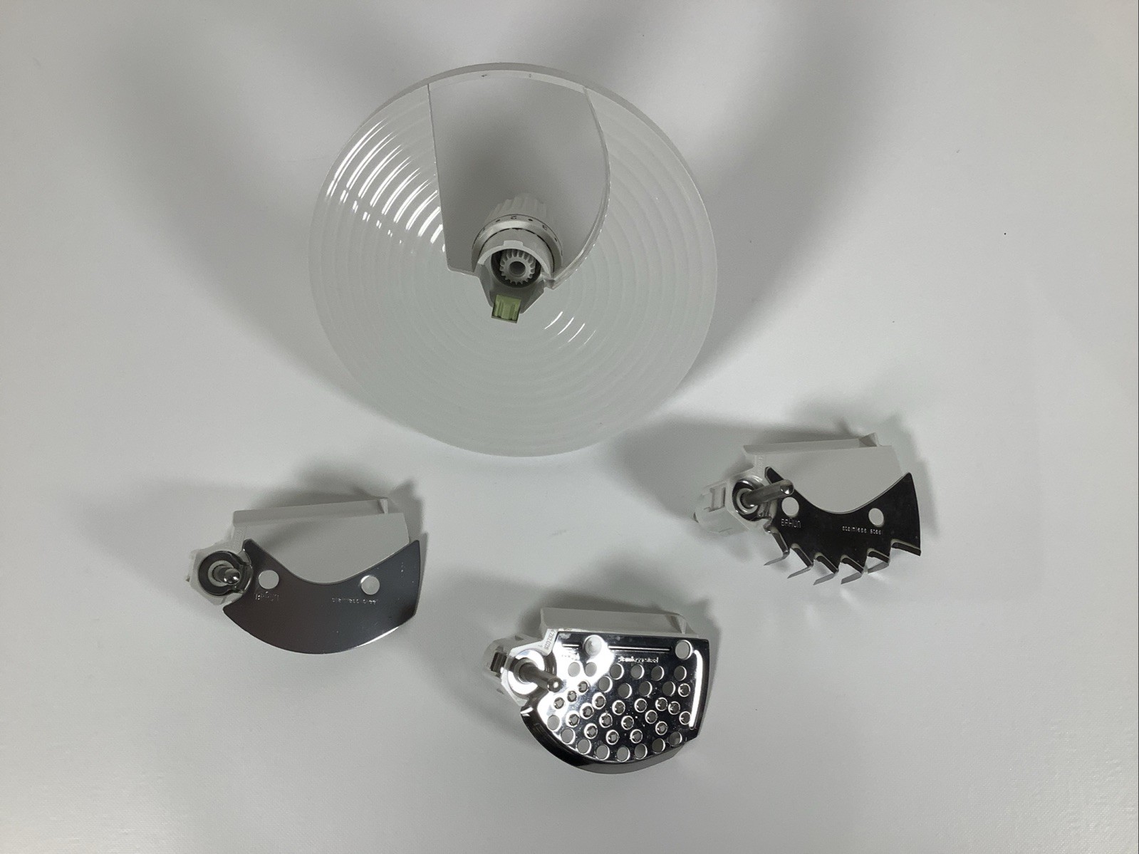 Braun Food Processor Blade Shredder Holder Carrier 4258 4259 4261 with 3 Blades