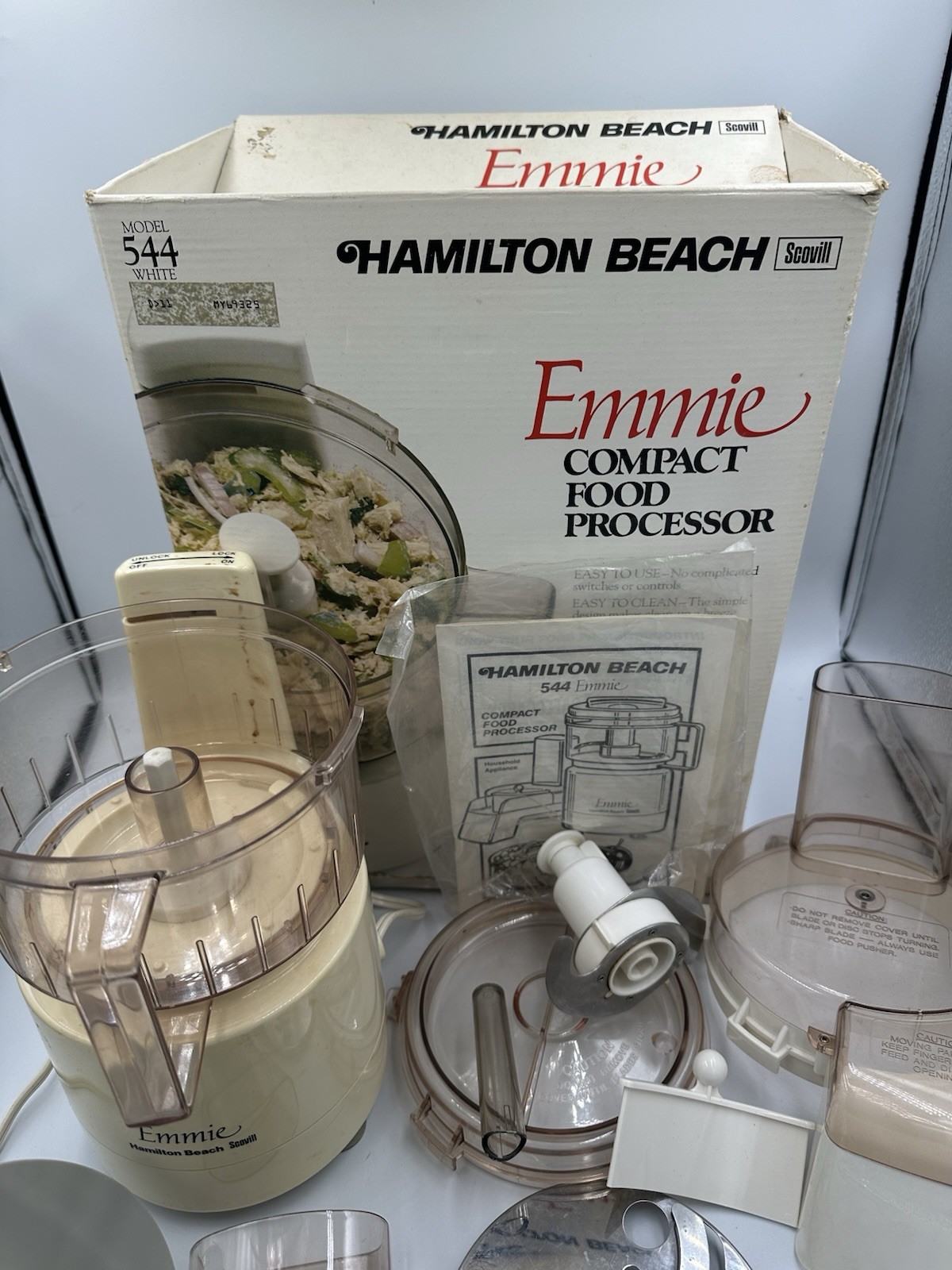 Vintage Hamilton Beach Emmie Compact Food Processor Model 544 w/ Box
