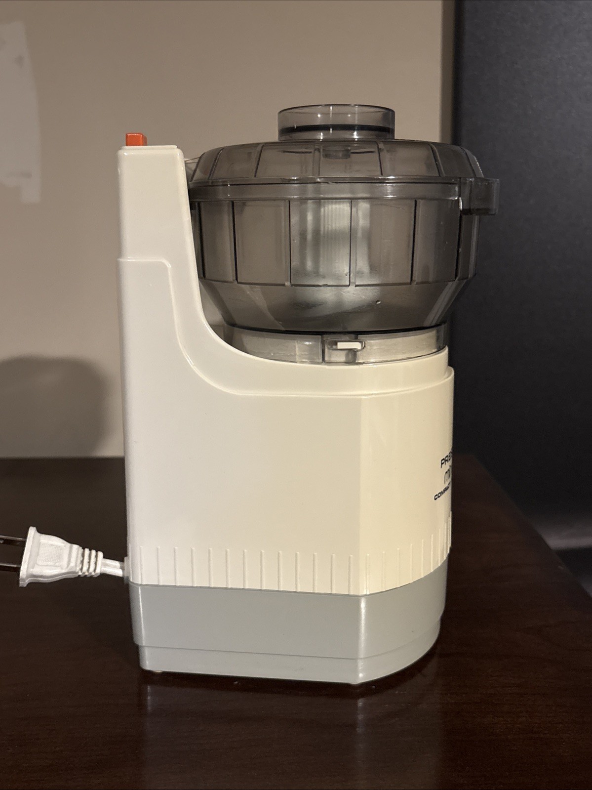 Presto Minnie Max Compact Food Processor Model 029002 Clean Working