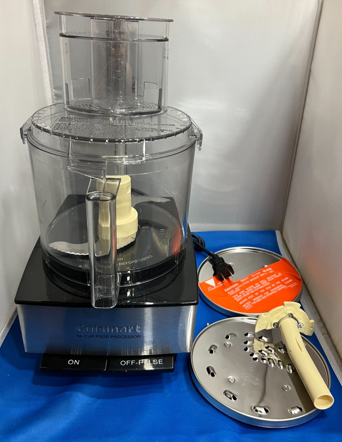 Cuisinart Custom 14-Cup Food Processor – Brushed Stainless