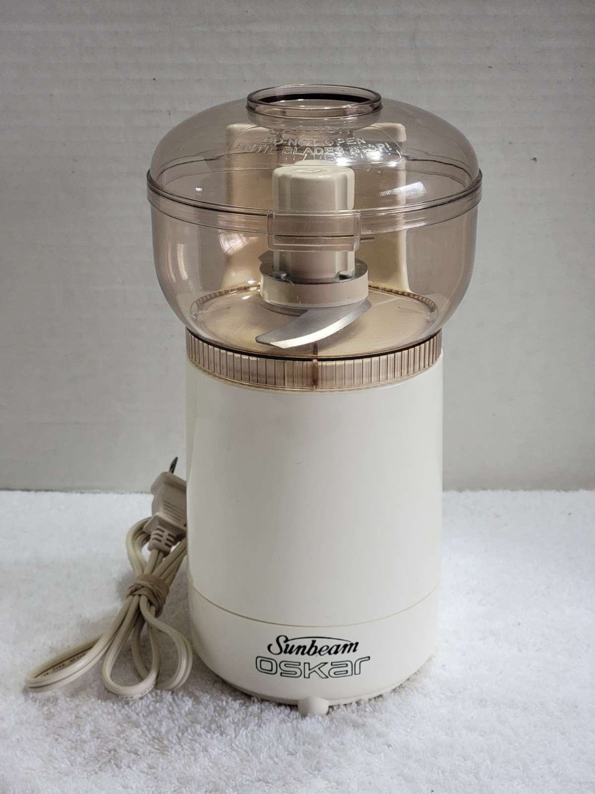 Sunbeam Oskar #14081 Food Processor Chopper Beige Made In France 500 Watts EUC