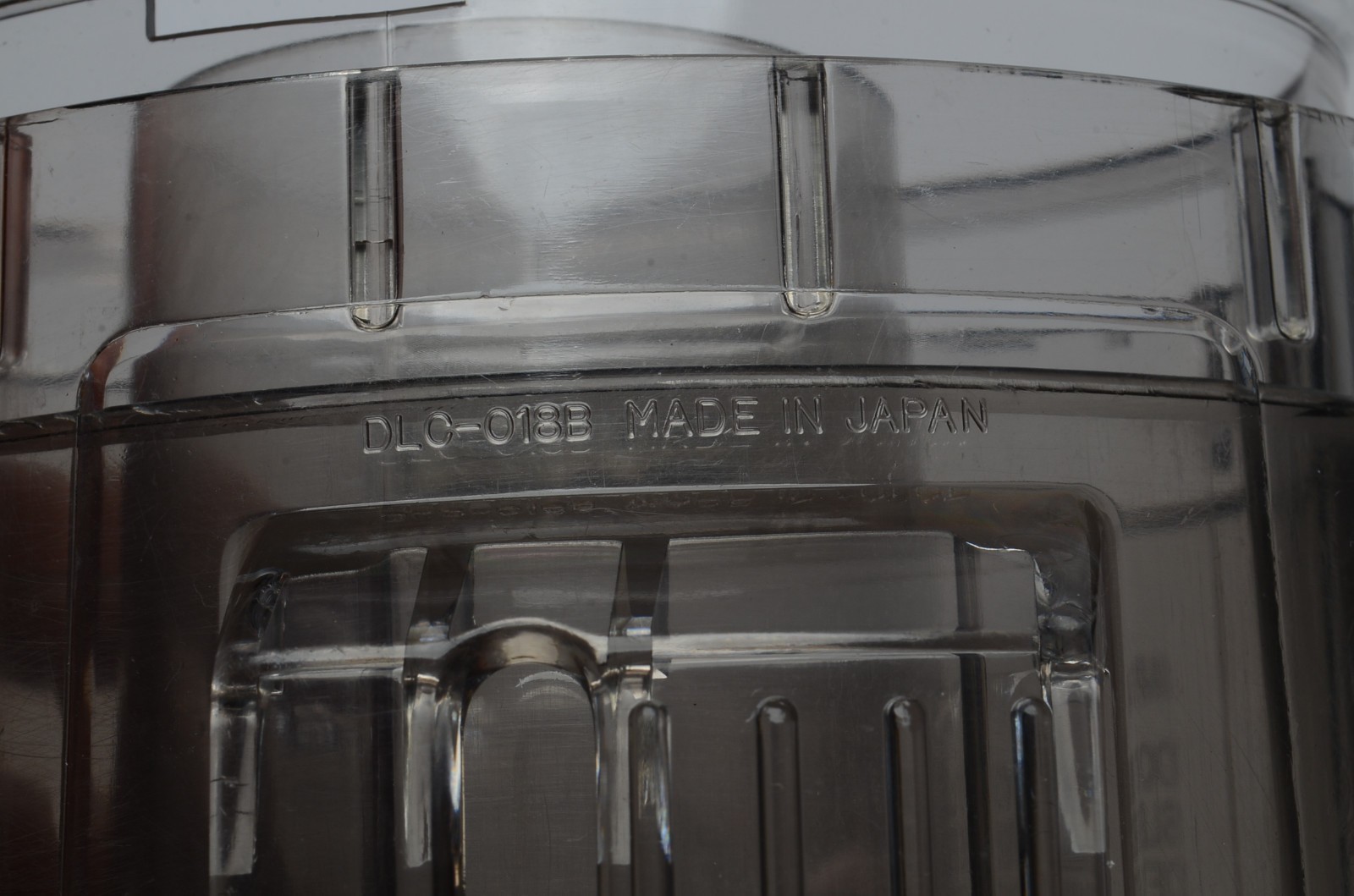 Cuisinart DLC-8 DLC-8M Food Processor Lid w Feed Chute Replacement Part Cracked