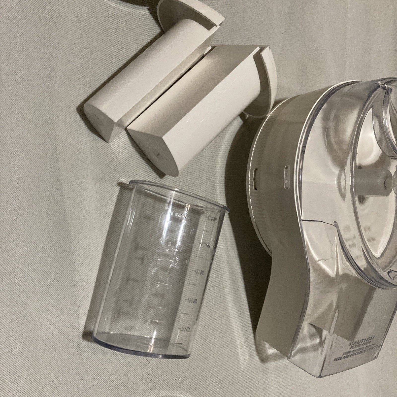 Oster Regency Kitchen Center Food Processor Salad Shooter w/ 2 Blades 5910-08A