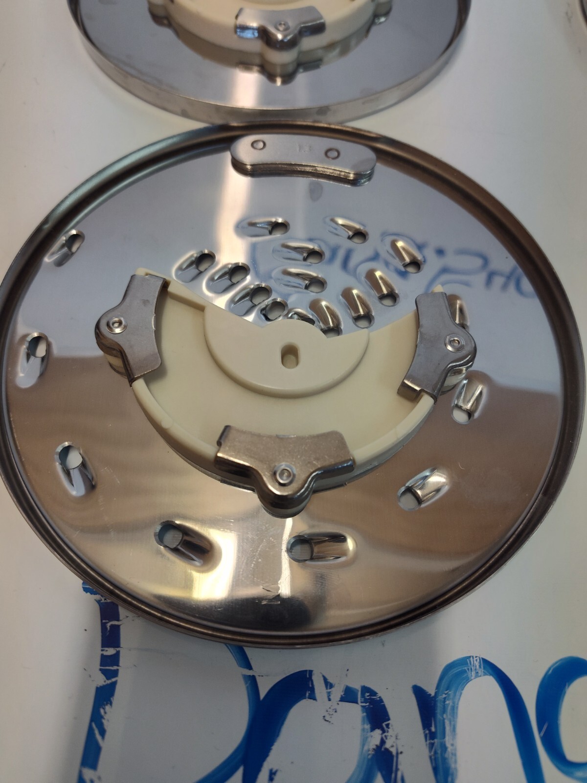 5 – Cuisinart DLC-10 Plus Food Processor Shredding Replacement Discs