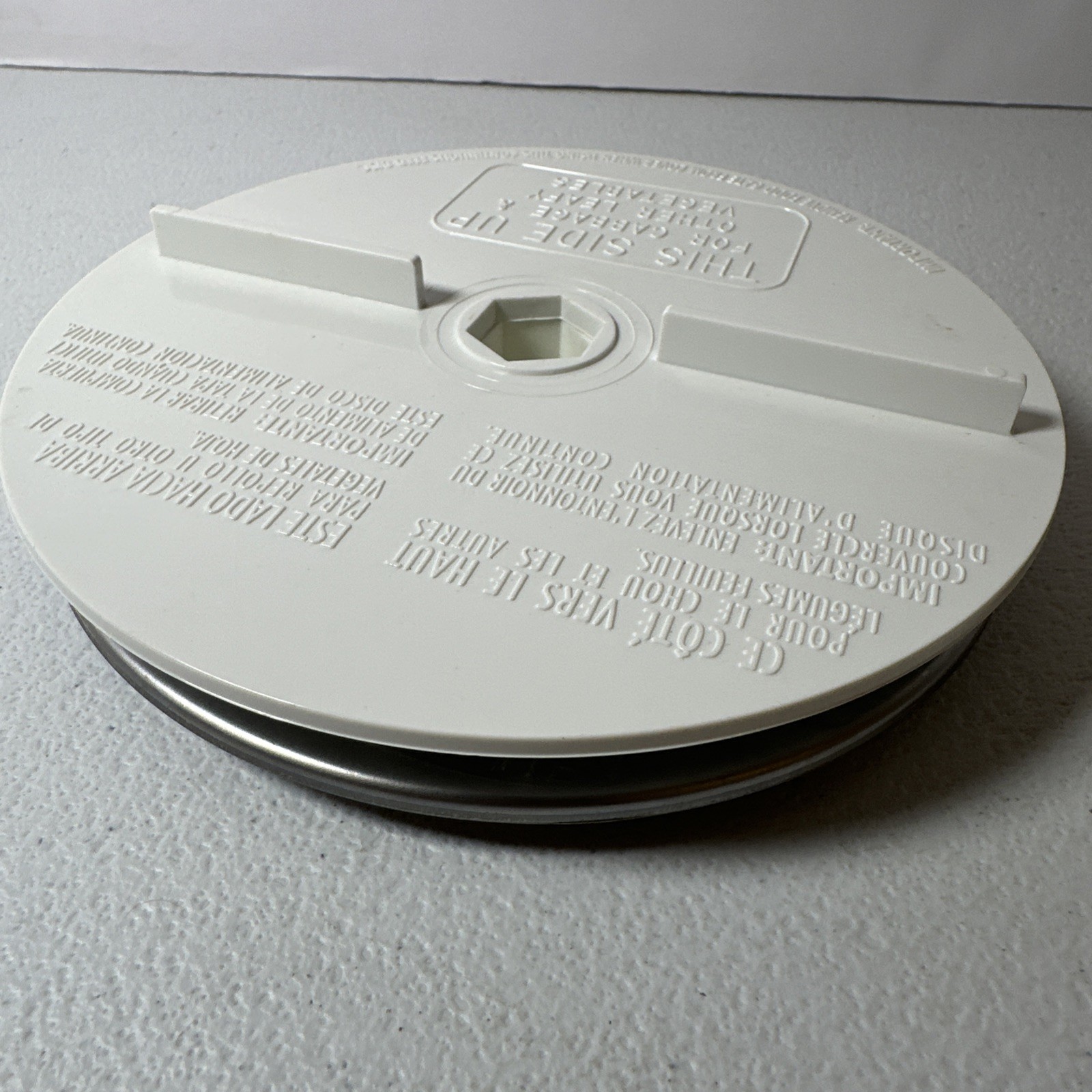 Hamilton Beach Reversible Slicer Shredder / Continuous Feed Disc Set 70700