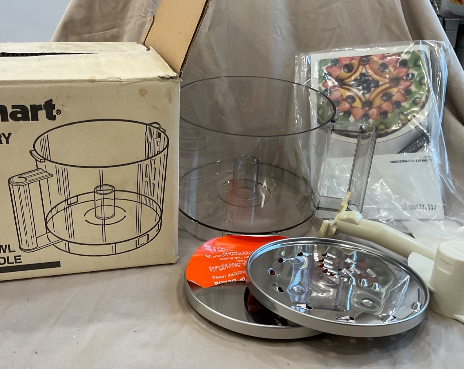 VTG Cuisinart Accessory for DLC-865AG Food Processor Work Bowl w handle + extras