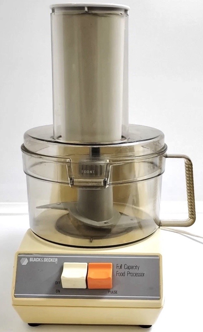 Vintage Black & Decker D1FP1D Full Capacity Food Processor Beige TESTED WORKS
