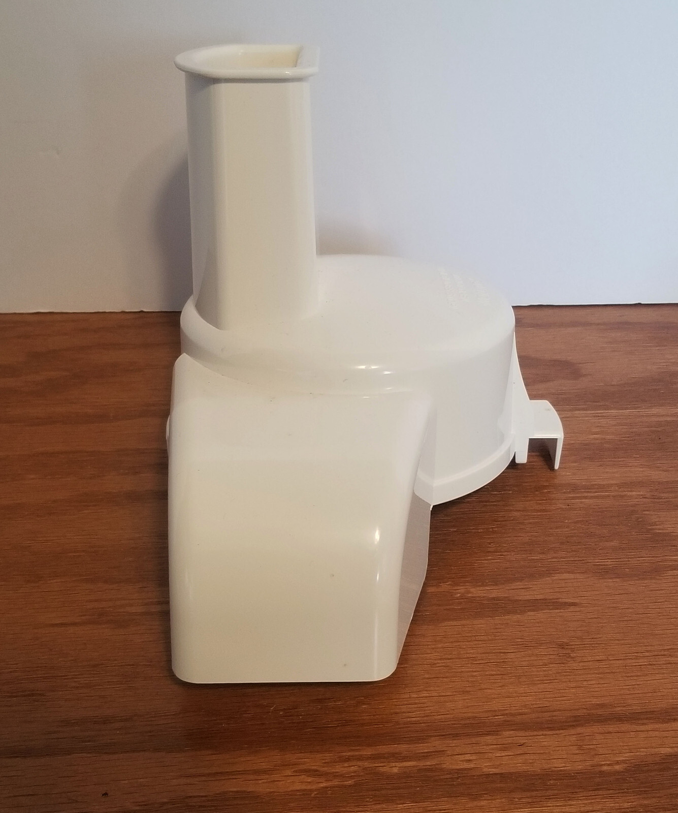 Sunbeam Oskar Food Processor Model 14181 CONTINUOUS FLOW CHUTE COVER w/ PUSHER