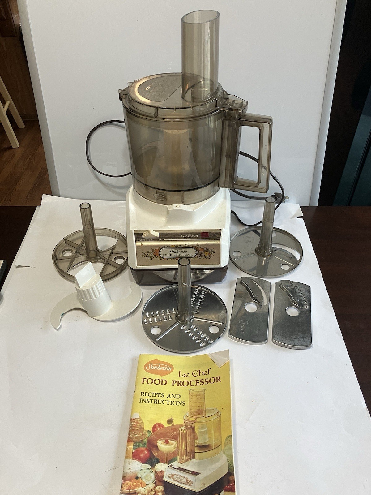 Vintage Sunbeam Le Chef Food Processor Model With Blades Retro READ Description!