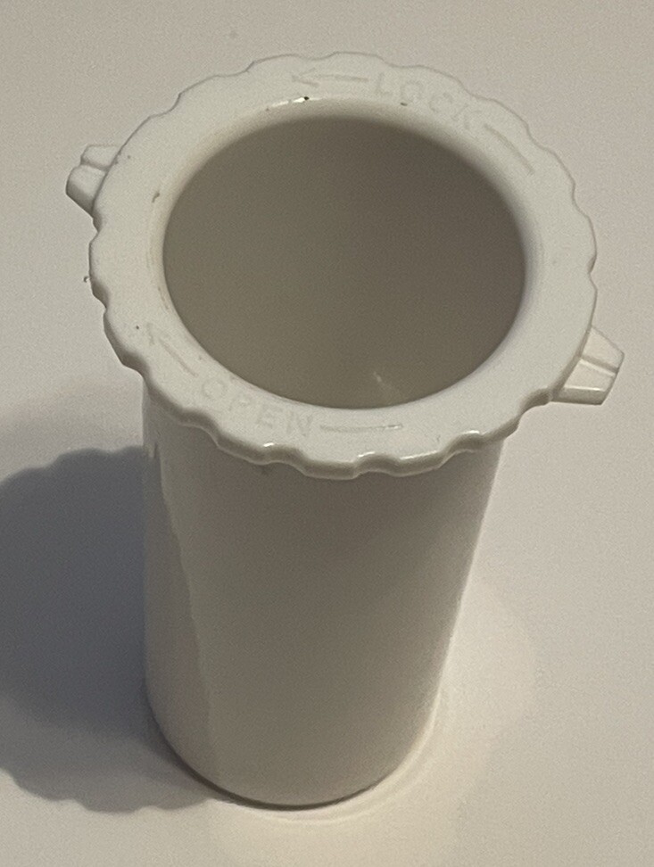 OEM Part Cuisinart DLC-7 DLC-8 plus Food Processor DLC-020BTX Chute Pusher ONLY