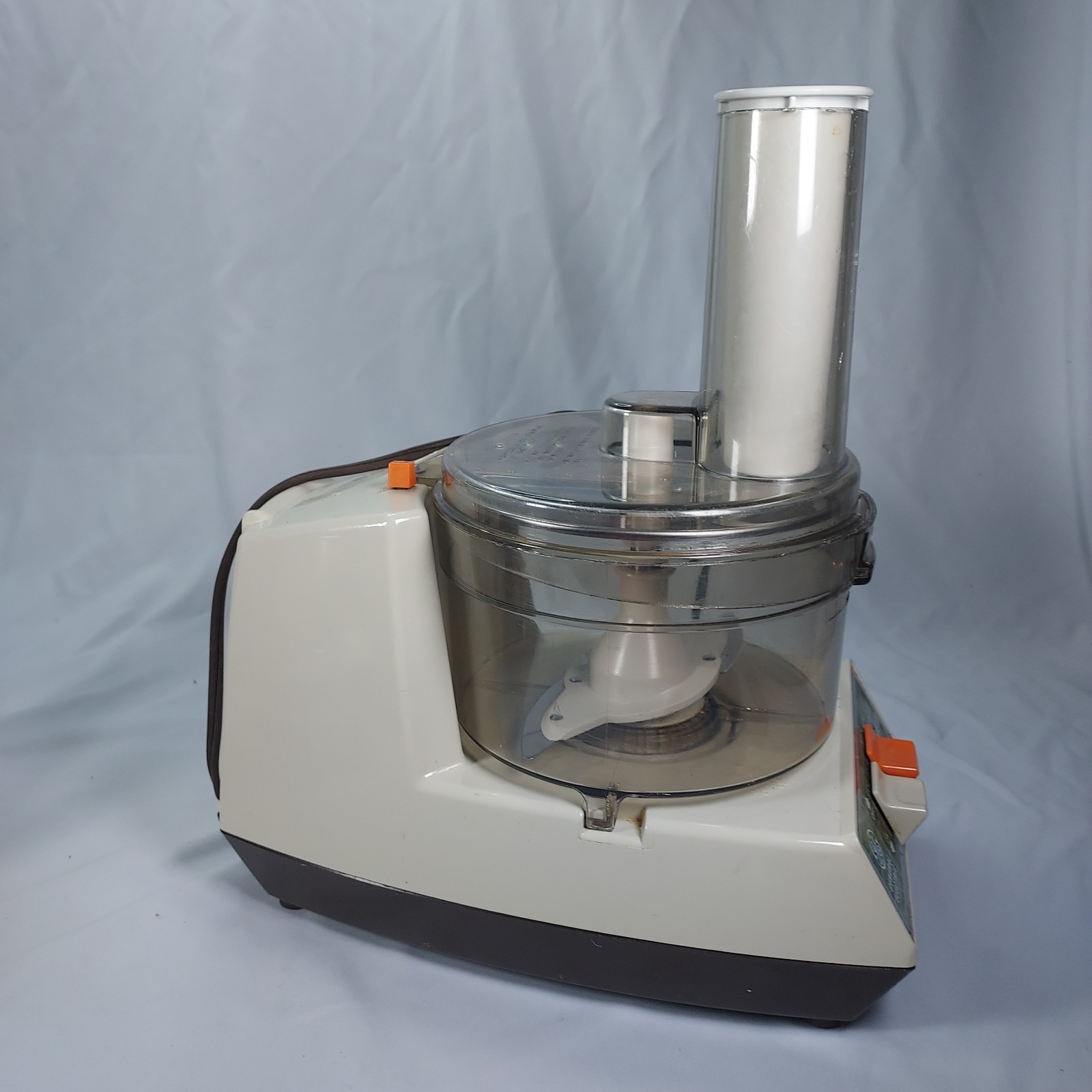 GE General Electric Food Processor 2J9 Cat 42OA Vintage USA w/ Blades Cones