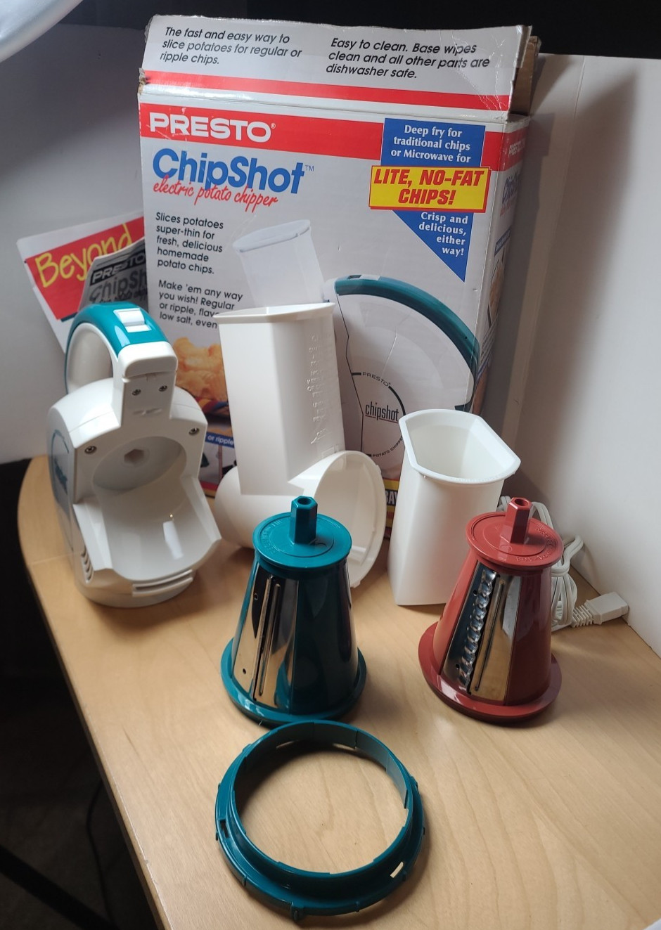 Presto 1994 Chip Shot Electric Potato Chipper Slicer Potato Chip Maker Wavy 2960