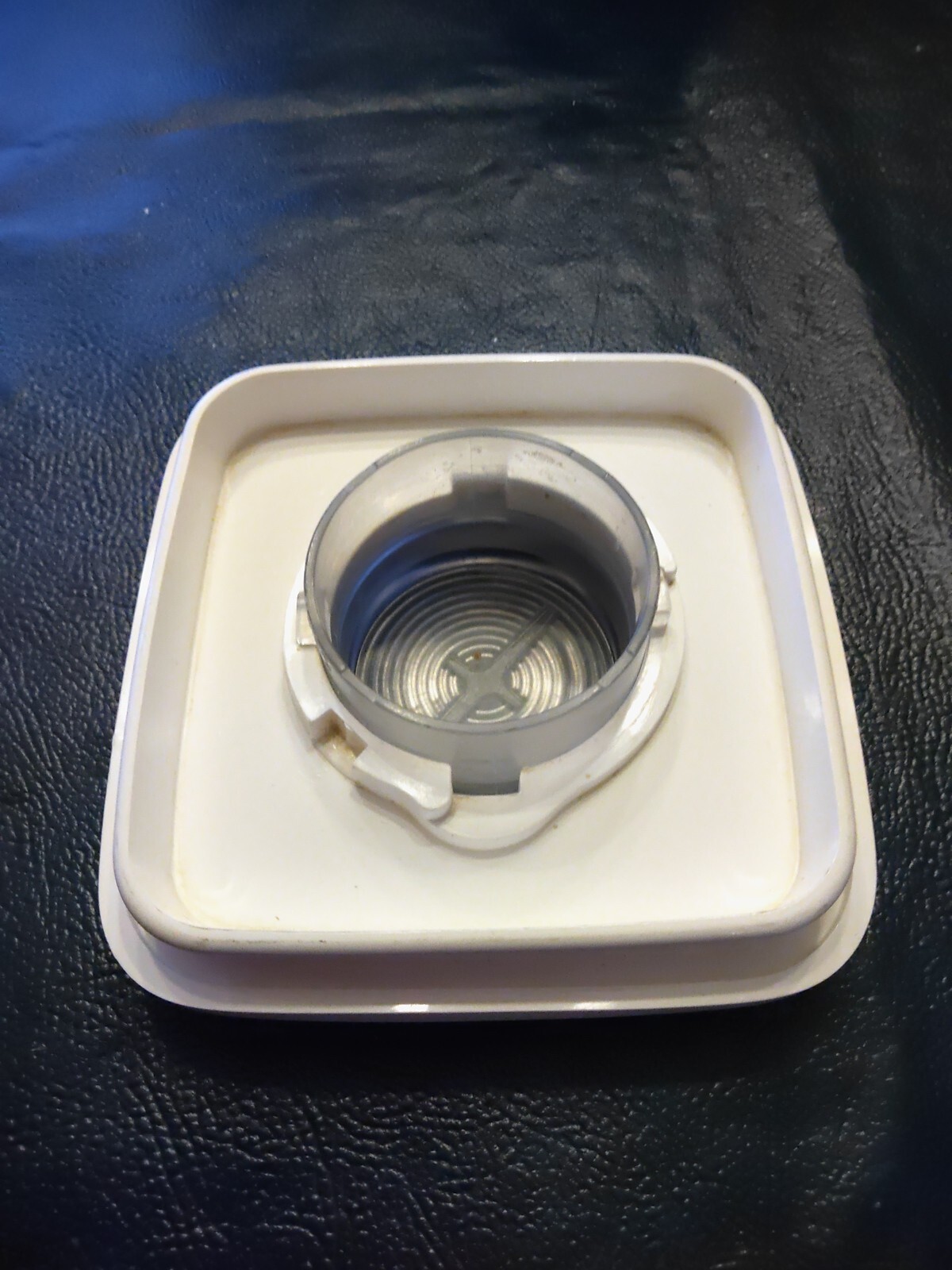Oster Kitchen Center 5 Cup Glass Square Pitcher Lid w Cap Replacement