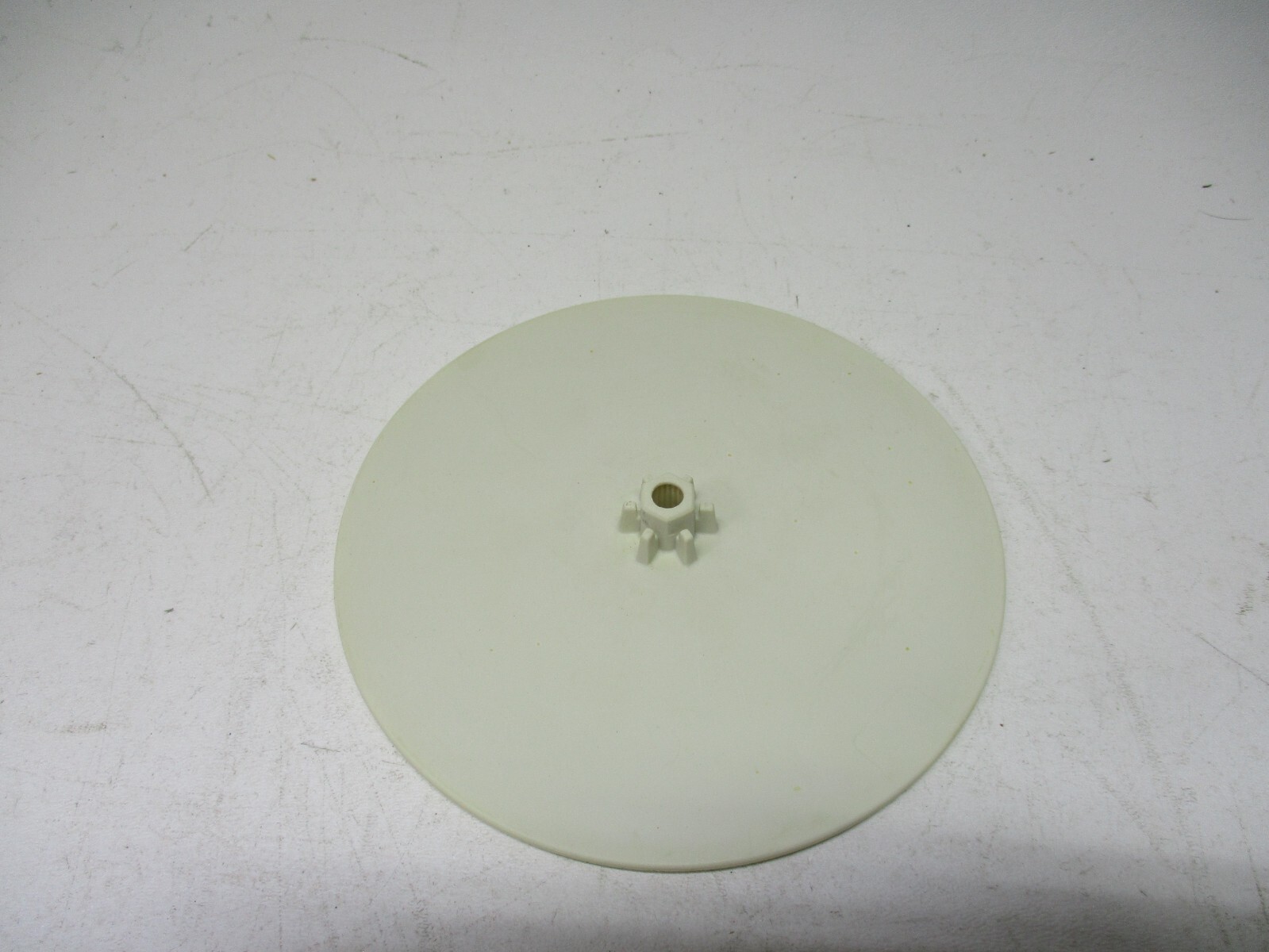 La Machine Food Processor by Moulinex Model 354 ~ Replacement Flat Spacer