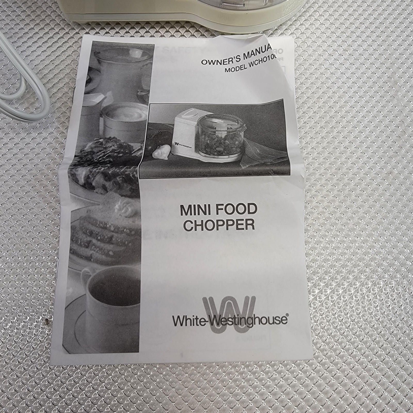 White Westinghouse Mini Food Processor Chopper WCH0100 Kitchen Tool New Open Box