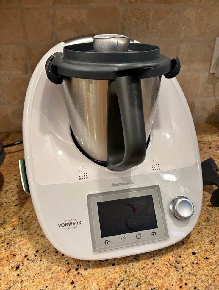 Thermomix TM5 White WiFi Guided Cooking System Bundle w/ Cook-Key + Accessories