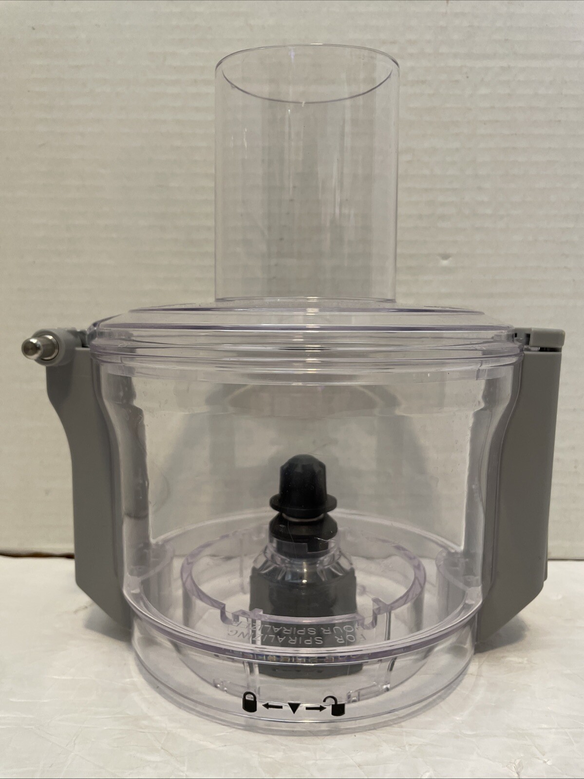 Pre-Owned/Barely Used*Veggie Bullet Spiralizer Base, Basket and Lid