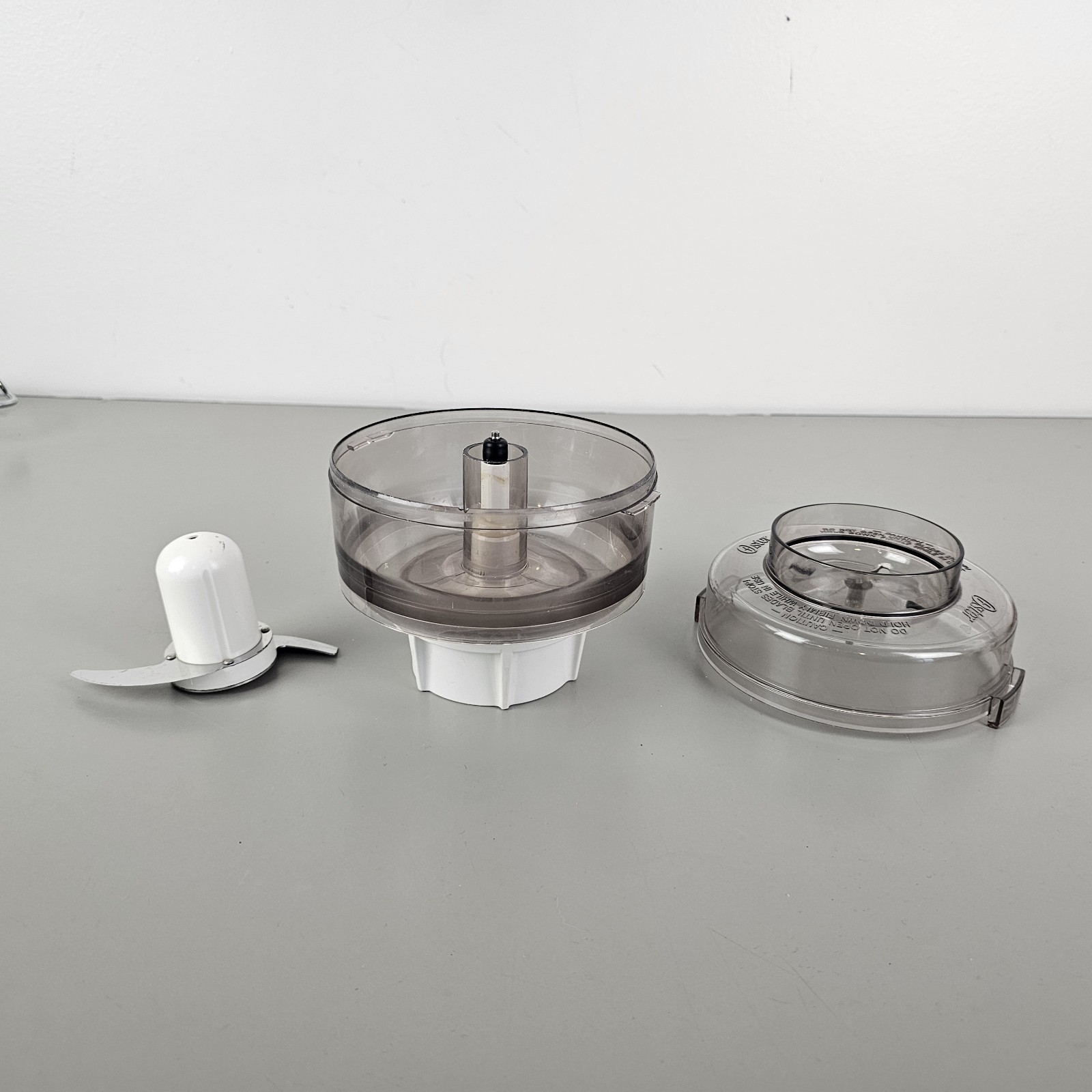 Oster Kitchen Center Food Processor Chopper Attachment Model 5900 F & Blade