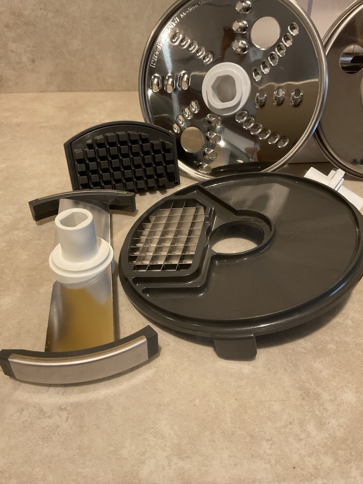 KitchenAid Stand Mixer Food Processor Attachment w/Storage Case & Blades- READ