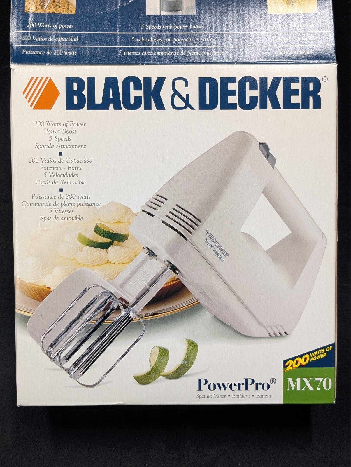 Black and Decker power pro MX70 hand mixer 200 watts of power open box